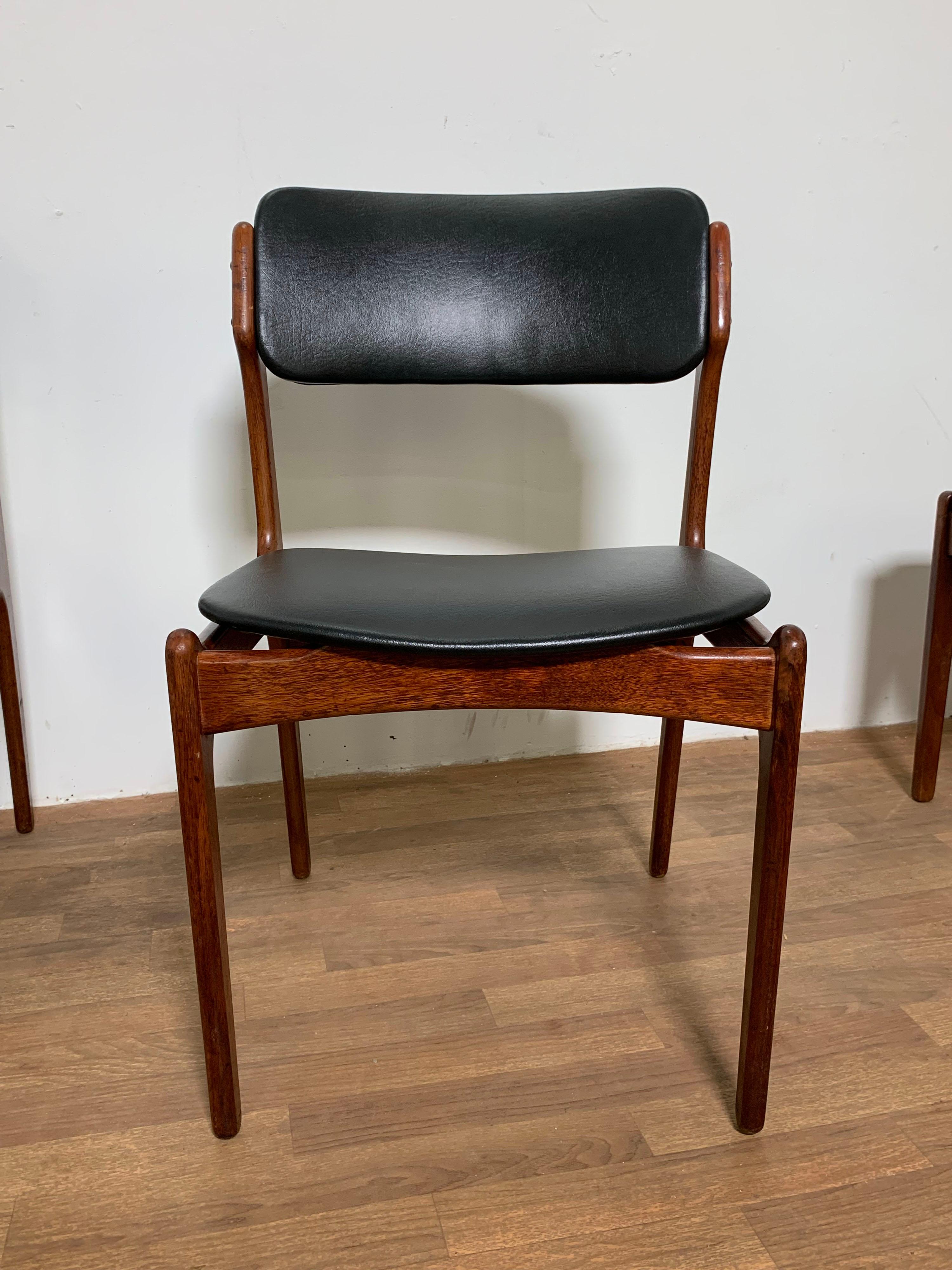 Set of Six Erik Buch Danish Teak Dining Chairs, Circa 1960s In Good Condition In Peabody, MA