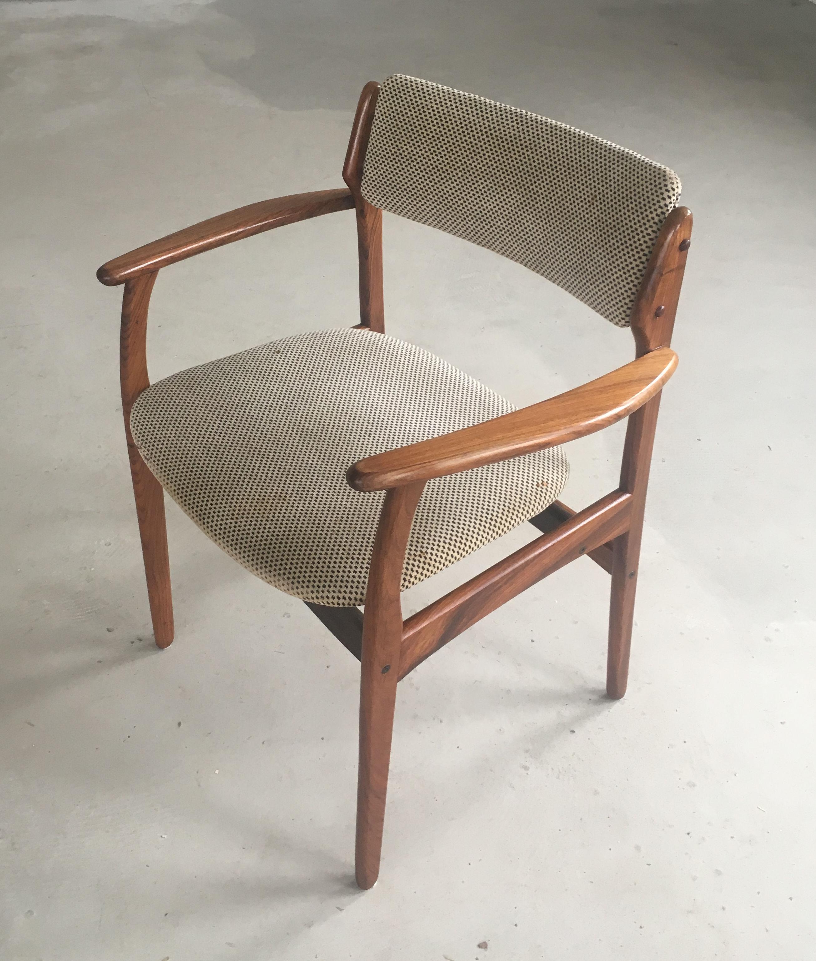 Six Erik Buch Dining chairs and Two Armchairs in Rosewood - Inc. Reupholstery For Sale 6