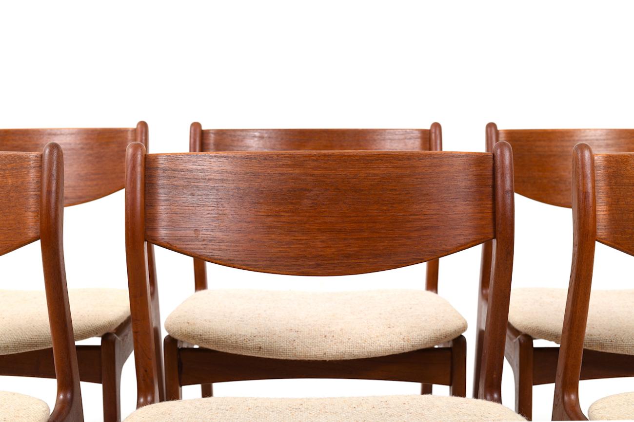 Set of Six Erik Buch Dining Chairs in Teak For Sale 1