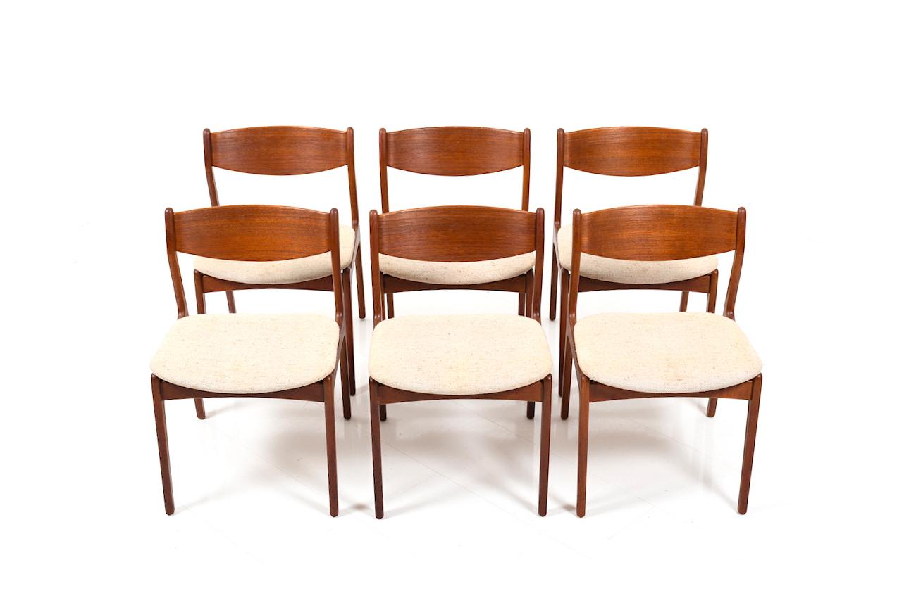 Set of Six Erik Buch Dining Chairs in Teak For Sale 2