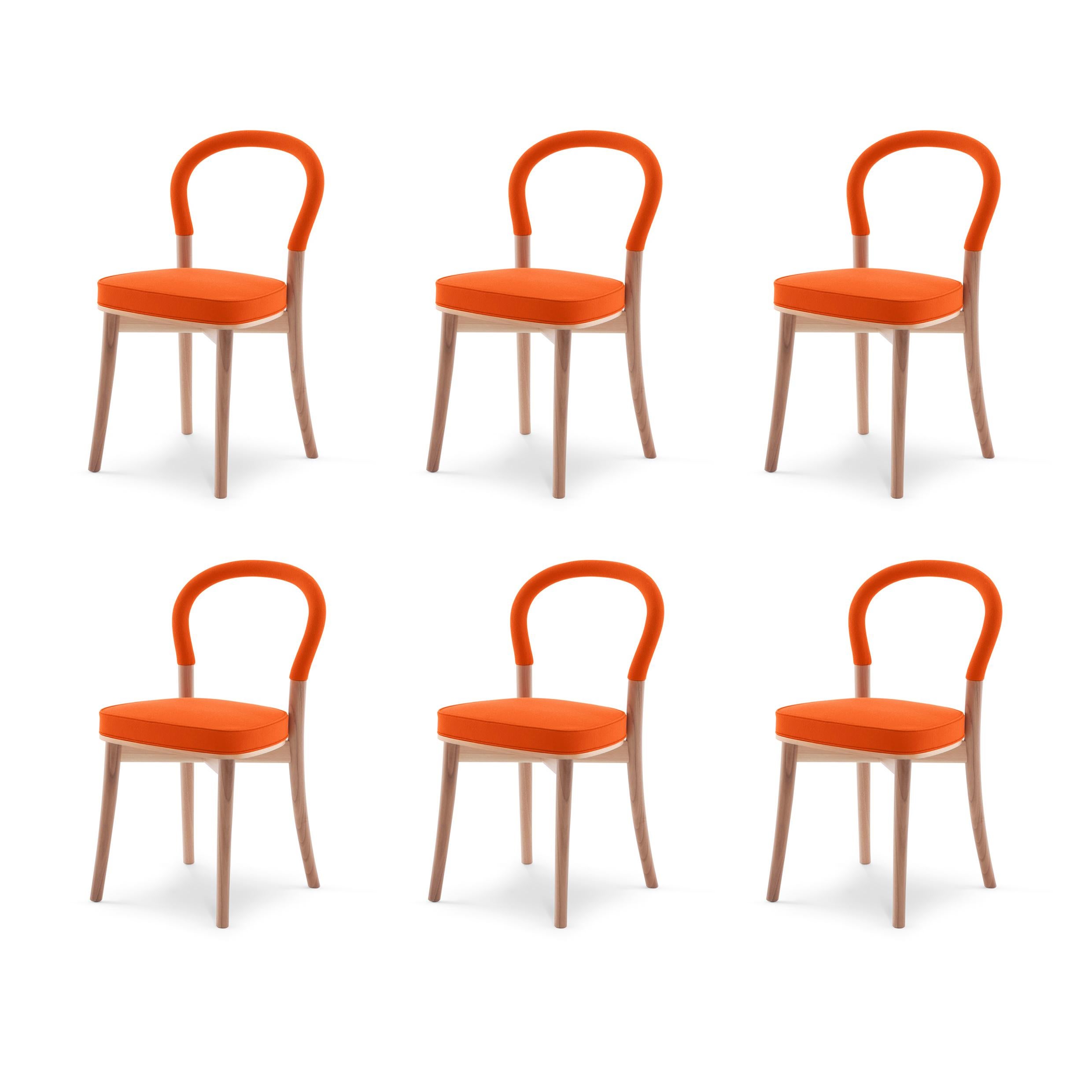 Chaise conçue par Erik Gunnar en 1934-1937. Relancé en 1983.
Fabriqué par Cassina en Italie.

La chaise de Göteborg est l'interprétation poétique des idées rationalistes par Erik Gunnar Asplund. La chaise a été commandée pour l'extension de l'hôtel