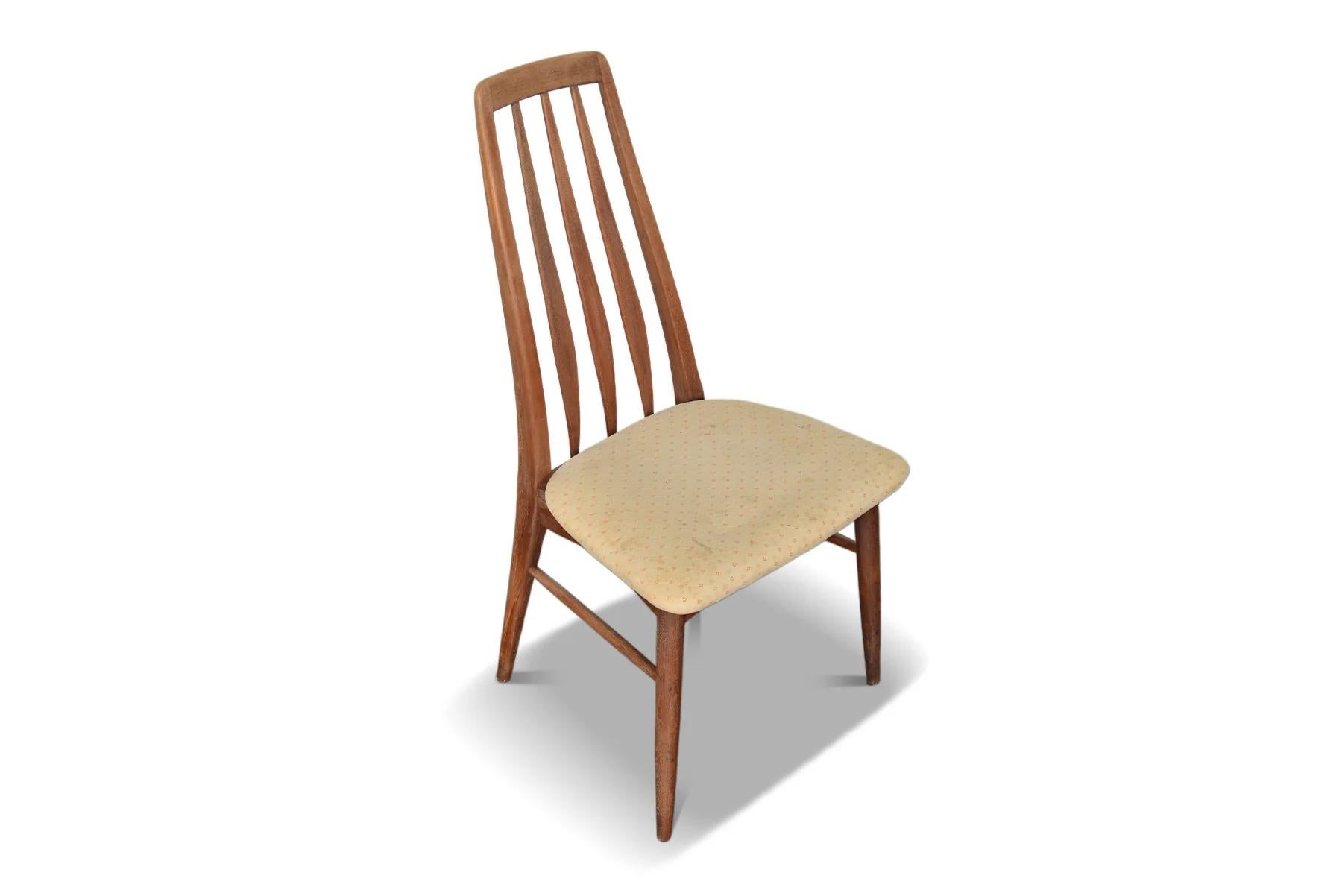 Set of Six Eva Highback Dining Chairs in Teak For Sale 4