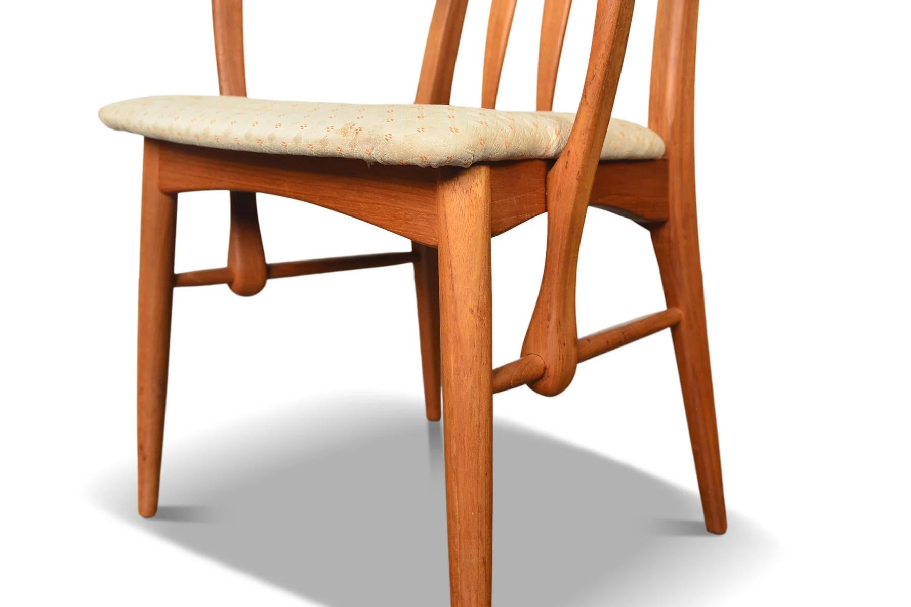 Set of Six Eva Highback Dining Chairs in Teak For Sale 2