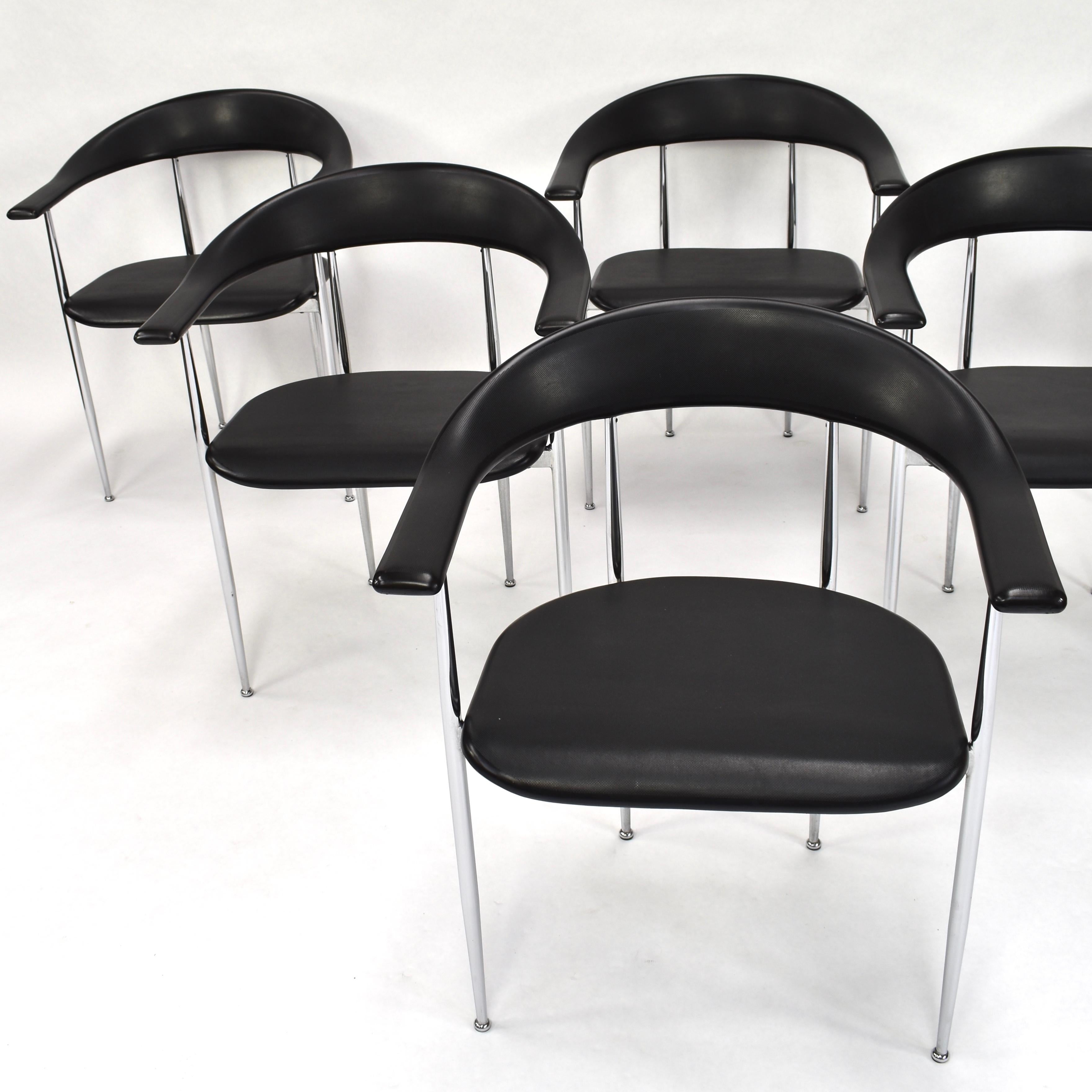 Set of six P40 dining chairs by FASEM Italy.

Designer: Giancarlo Vegni & Gianfranco Gualtierotti

Manufacturer: FASEM

Country: Italy

Model: P40 Dining chairs

Condition: Very good / Minor signs of age and use / Chrome also in very good