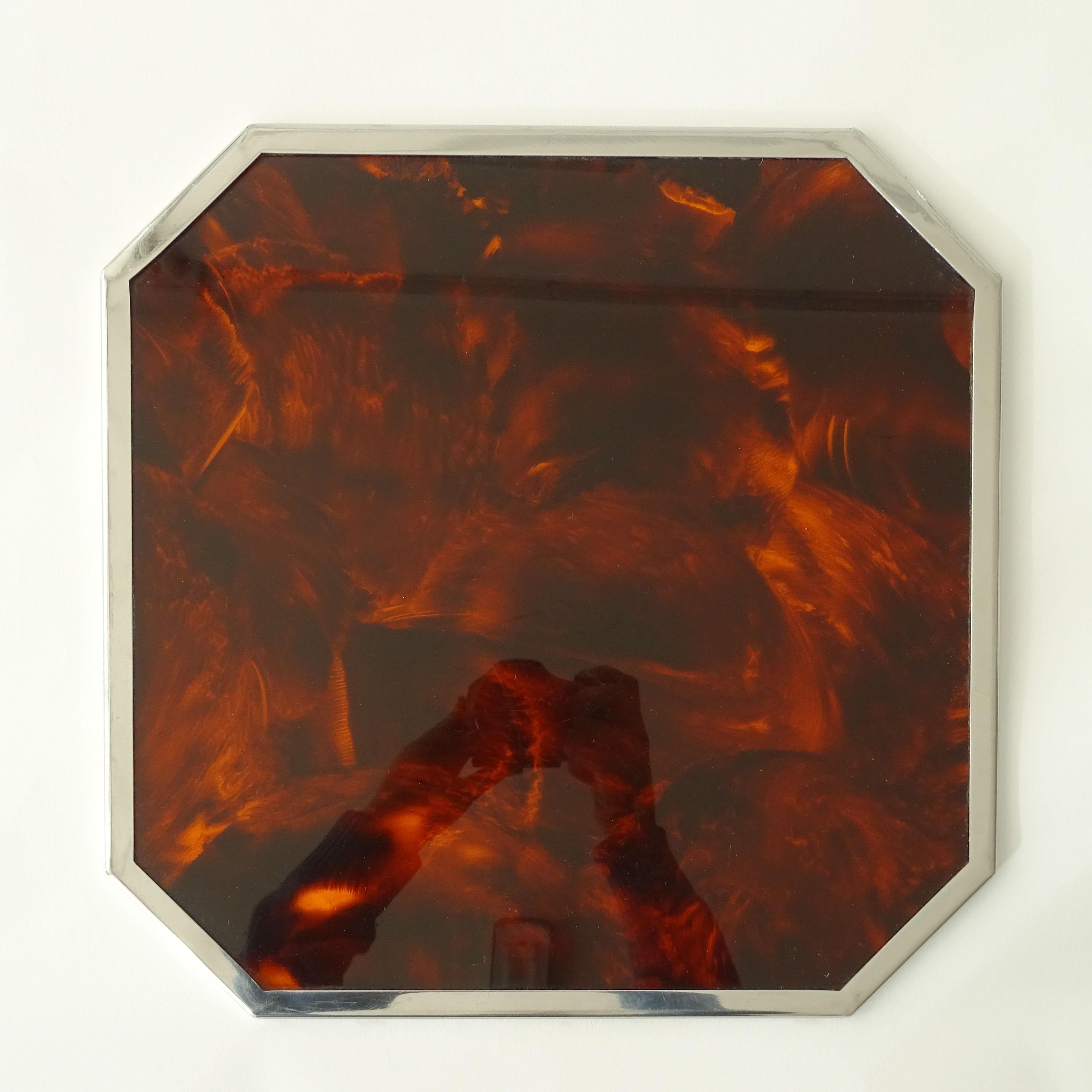 Set of six faux tortoise lucite and chrome placemats, Italy 1970s In Good Condition In Milan, IT