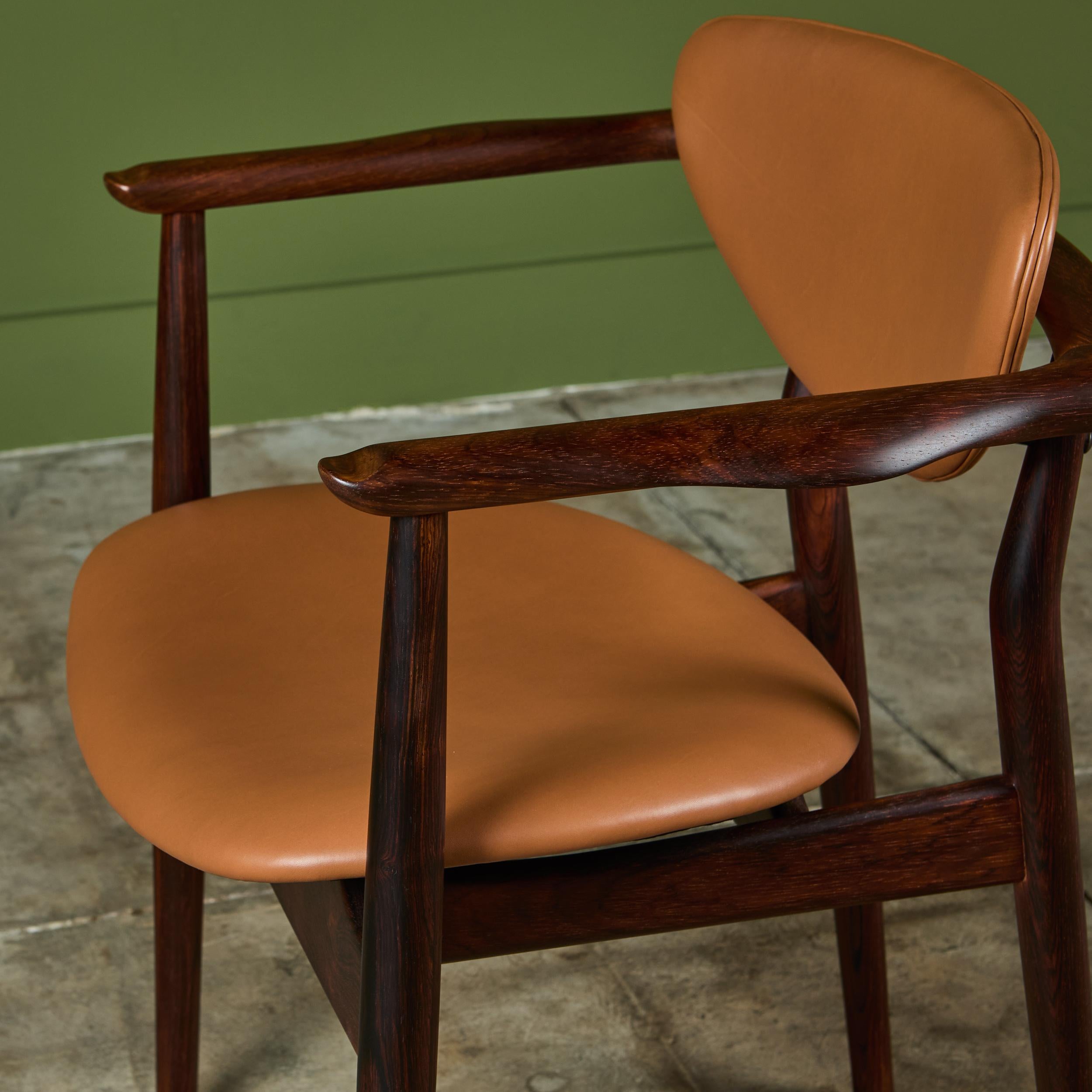Set of Six Finn Juhl Dining Chairs for Niels Vodder For Sale 3