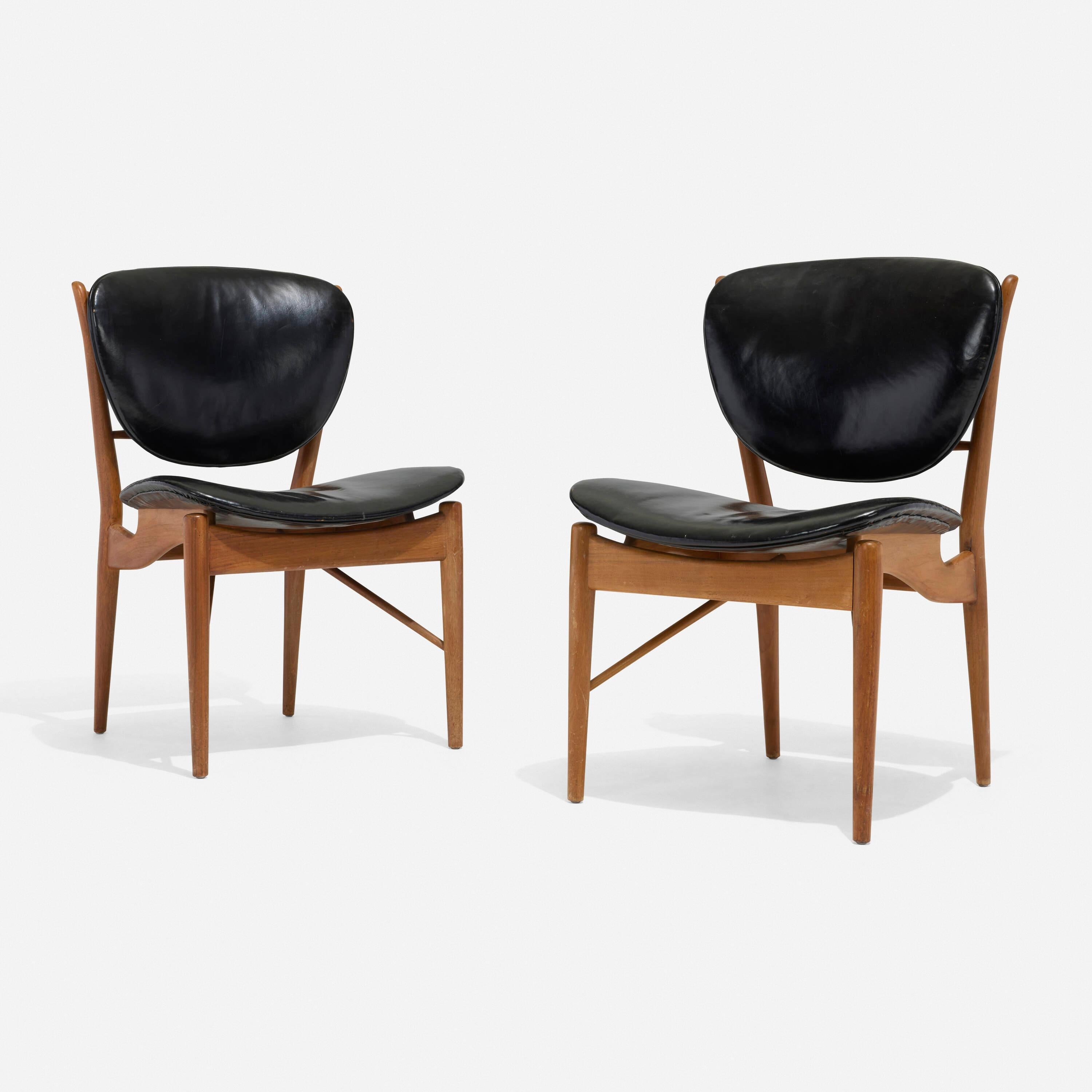 Set of Six Finn Juhl Dining Chairs Model 402 1/2 In Good Condition For Sale In Los Angeles, CA