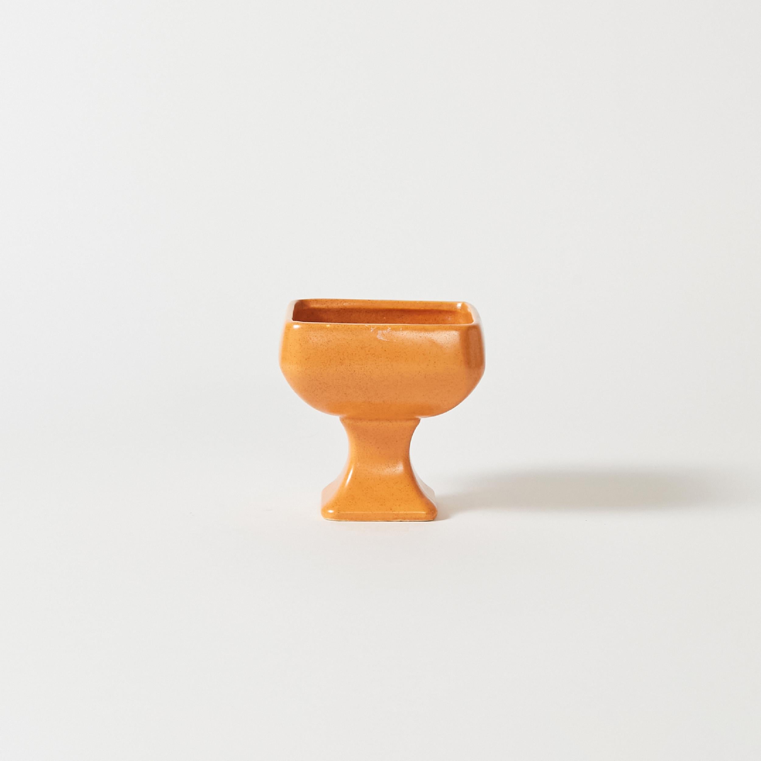 American Set of Six Floraline/McCoy Ceramic Vases in Orange and Yellow Tones For Sale