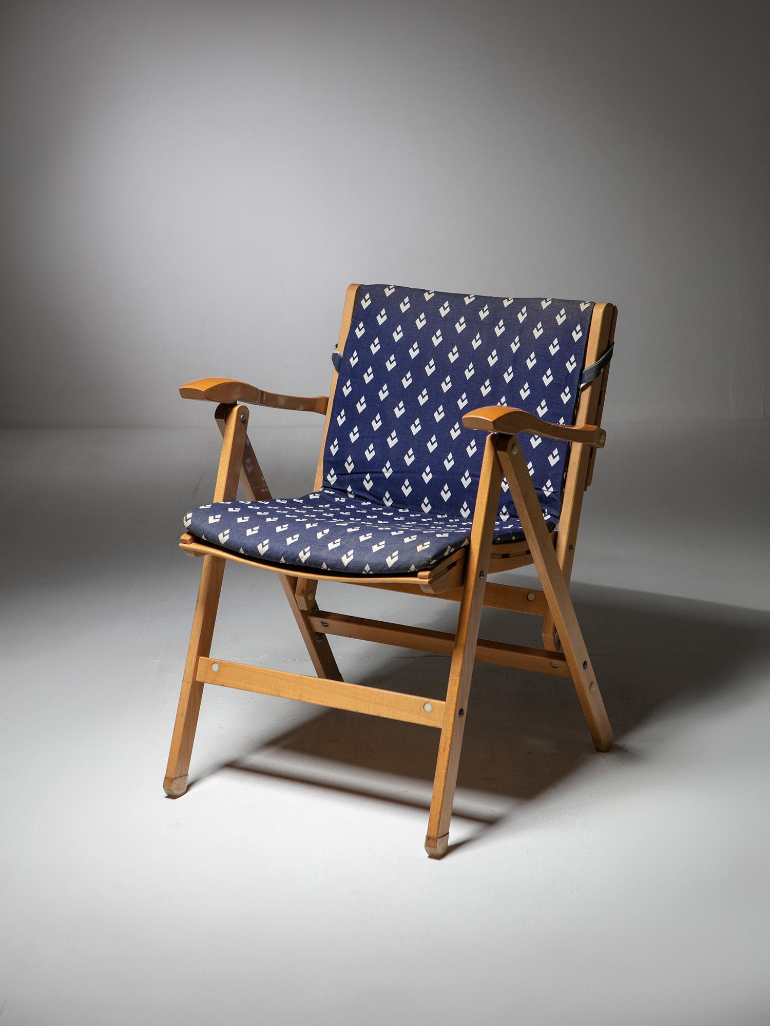 Milieu du XXe siècle Ensemble de six chaises pliantes en bois de Carlo Hauner pour Reguitti, Italie, années 1960 en vente