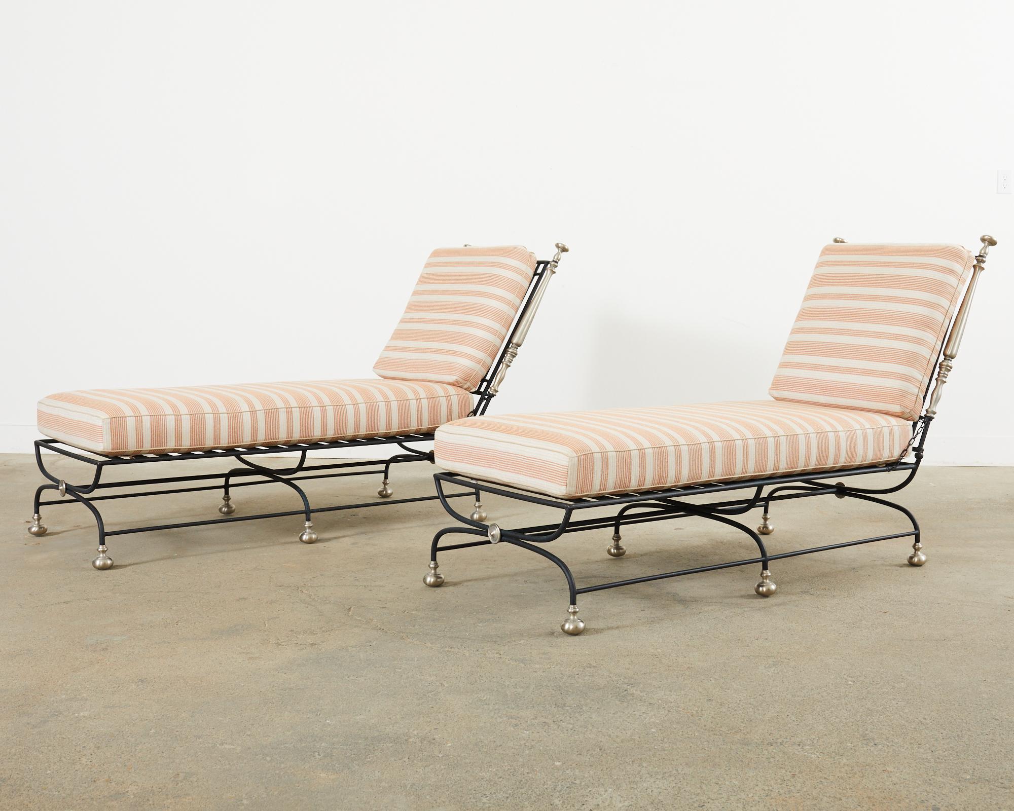Set von sechs Formations-Sesseln aus Eisen im neoklassischen Stil von Nachlass im Angebot 2