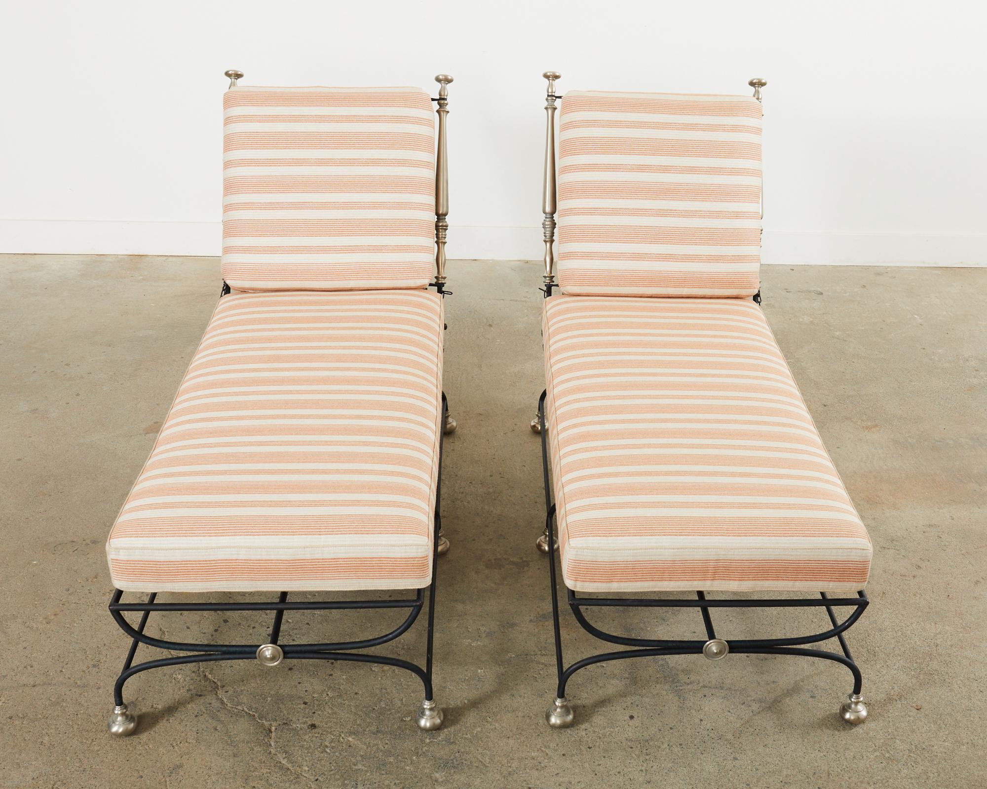 Set von sechs Formations-Sesseln aus Eisen im neoklassischen Stil von Nachlass im Angebot 1