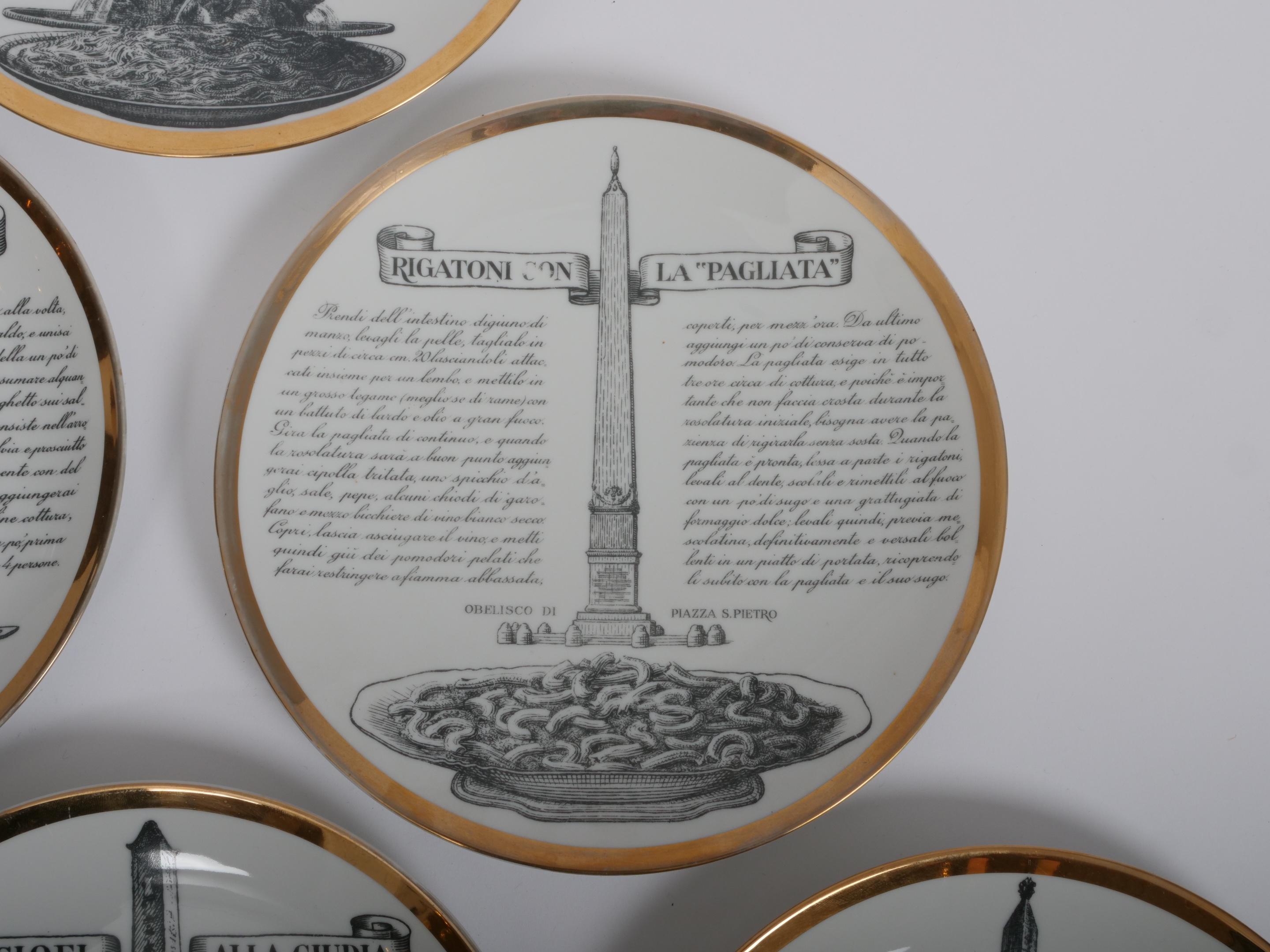 Porcelaine Ensemble de six assiettes à recettes Fornasetti 'Specialita Romane' vers 1950 en vente