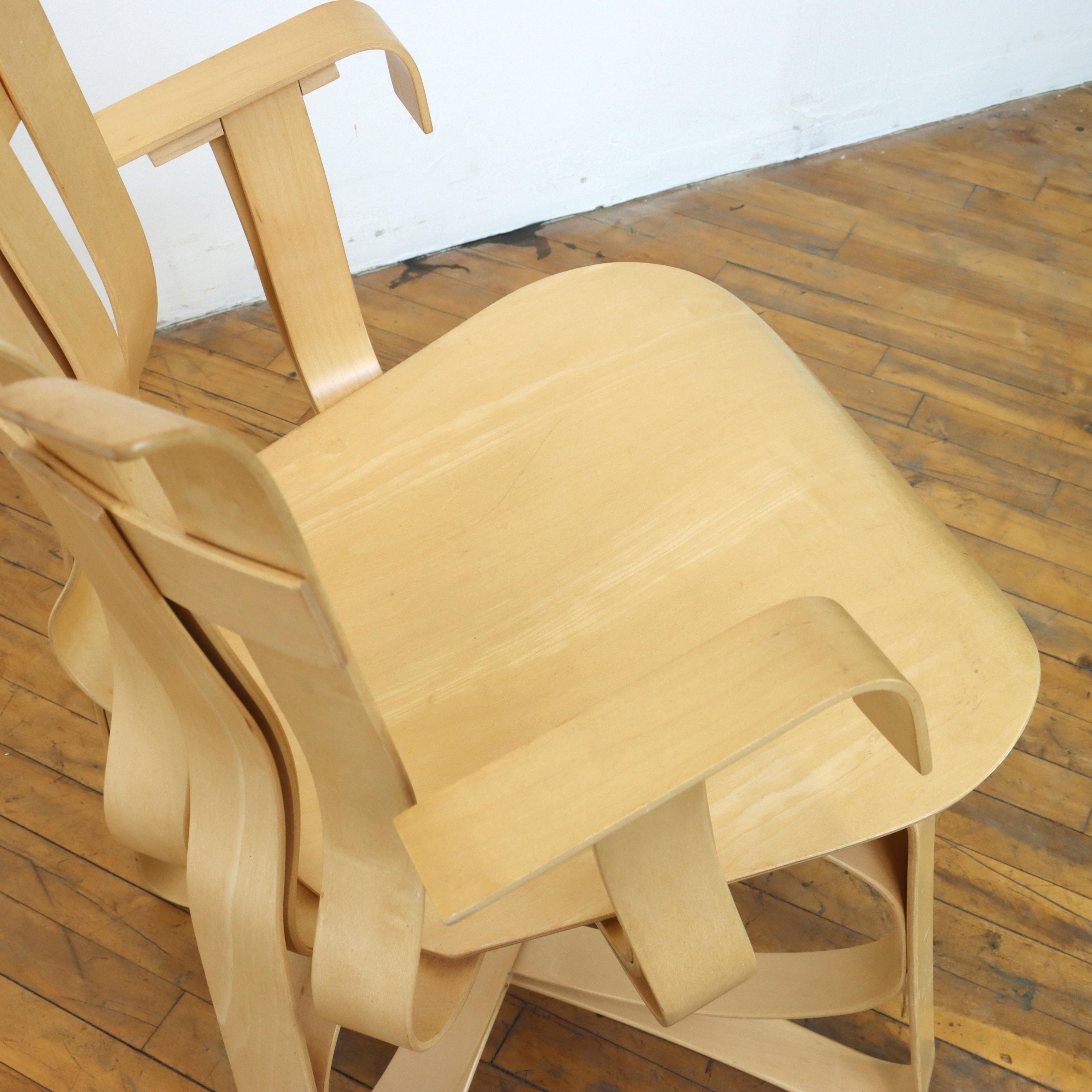 Satz von sechs Frank Gehry-Stühlen „Hat Trick“  im Angebot 10