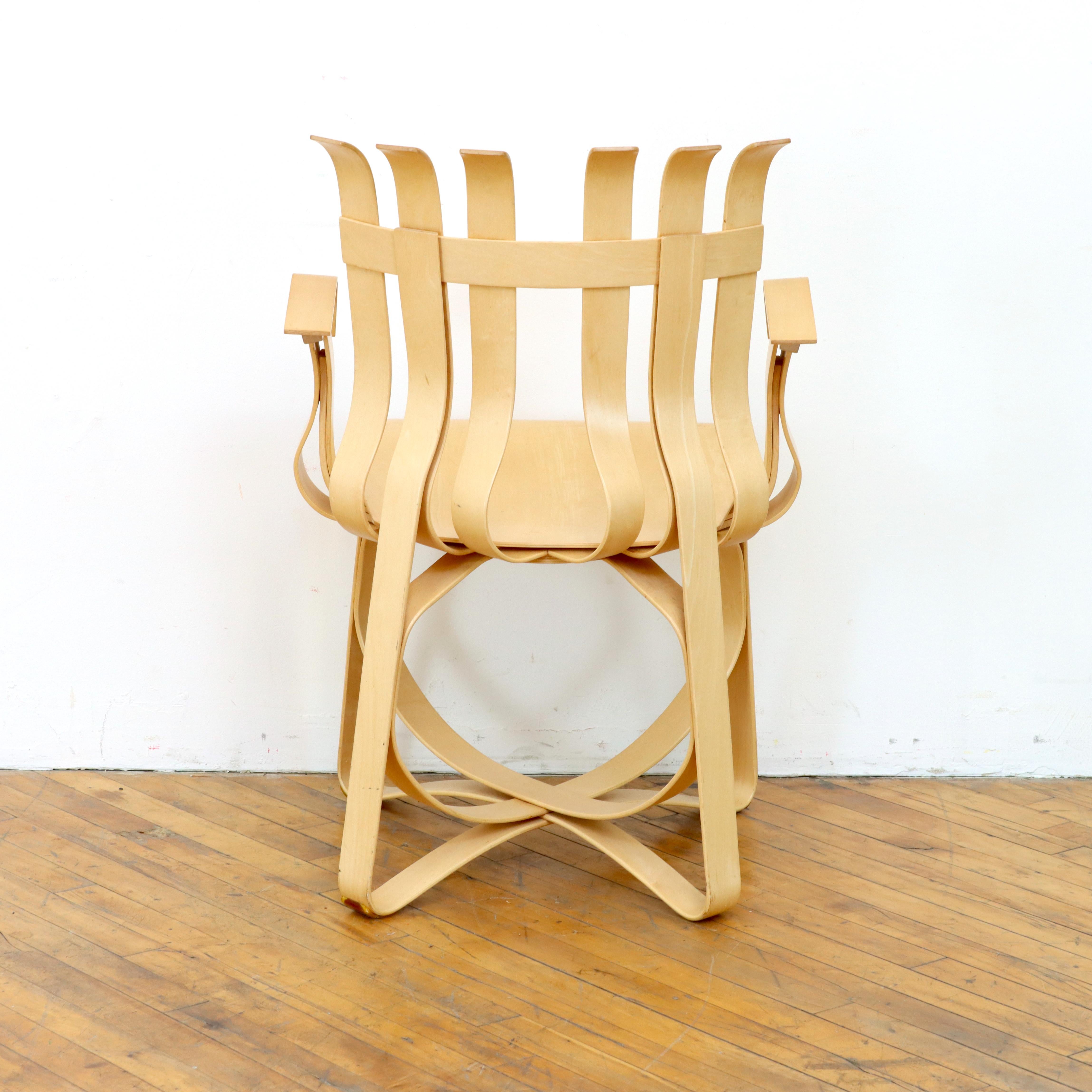 Satz von sechs Frank Gehry-Stühlen „Hat Trick“  (Ahornholz) im Angebot