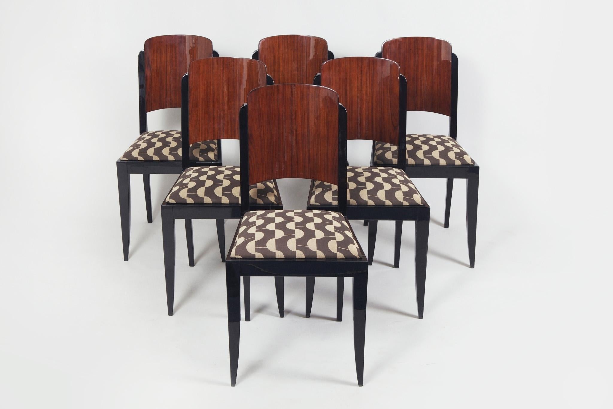 Set of French Art Deco chairs - made by architect Jules Leleu.
Six pieces. 
Completely restored, new upholstery included. 
Surface made by piano lacquers to the high gloss. 
Black lacquer in combination with Rosewood veneer.






 