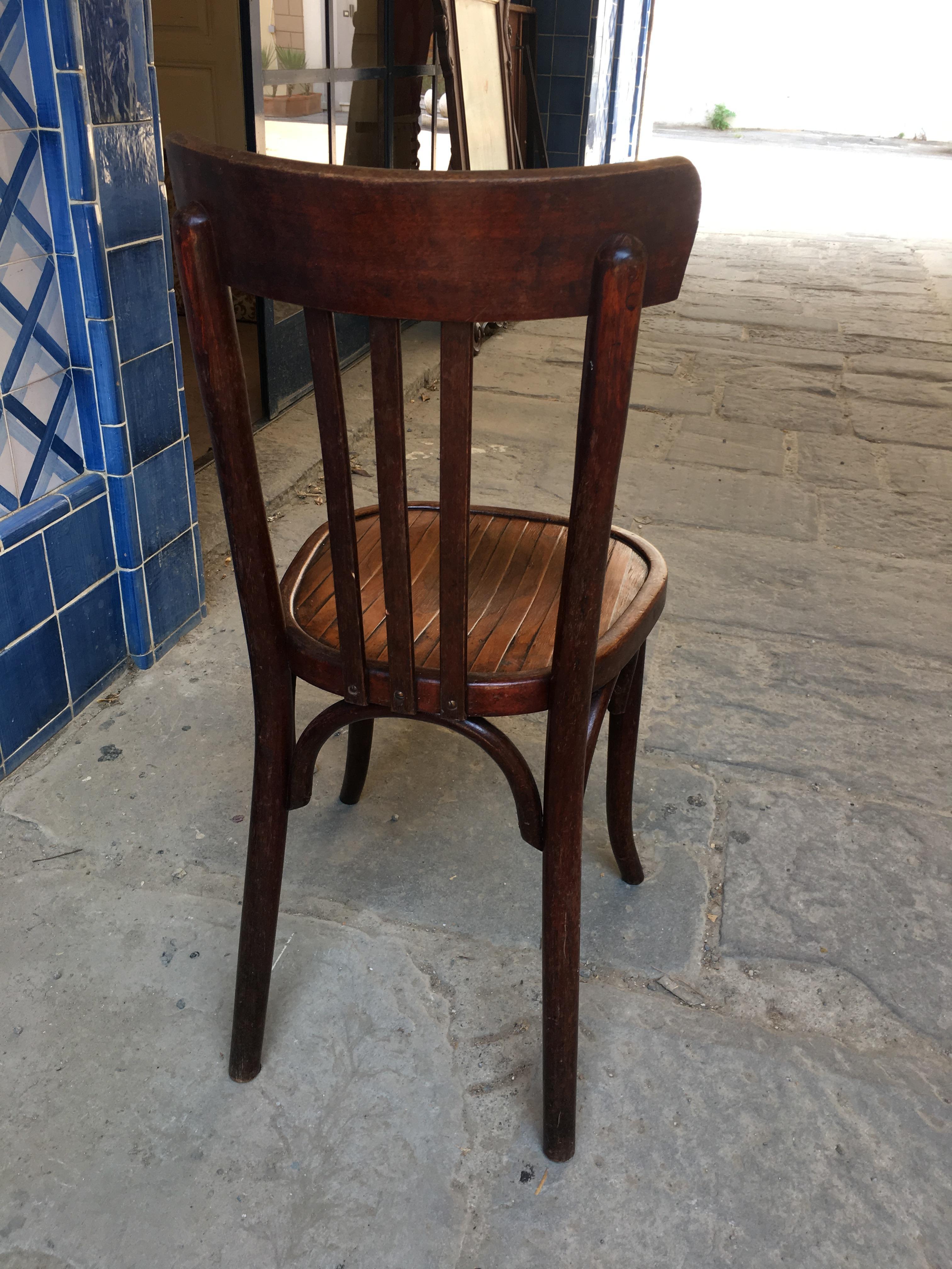 Set of Six French Bistrot Chairs in Beechwood with Mahogany Patina from 1930s For Sale 8