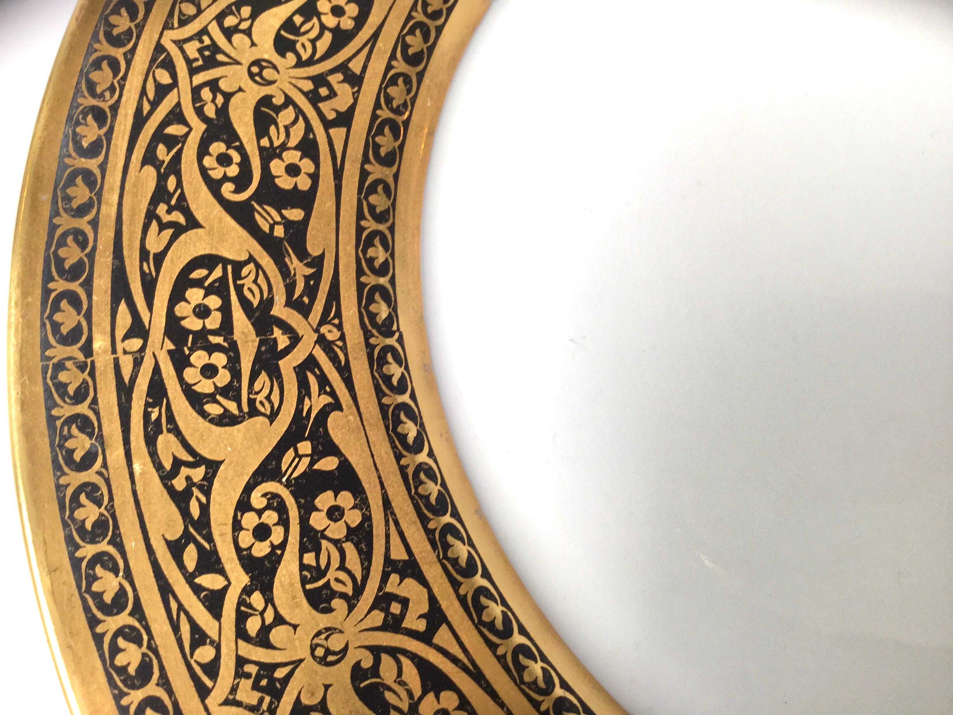Set of Six French Black and Gold Service Plates In Excellent Condition In Lambertville, NJ
