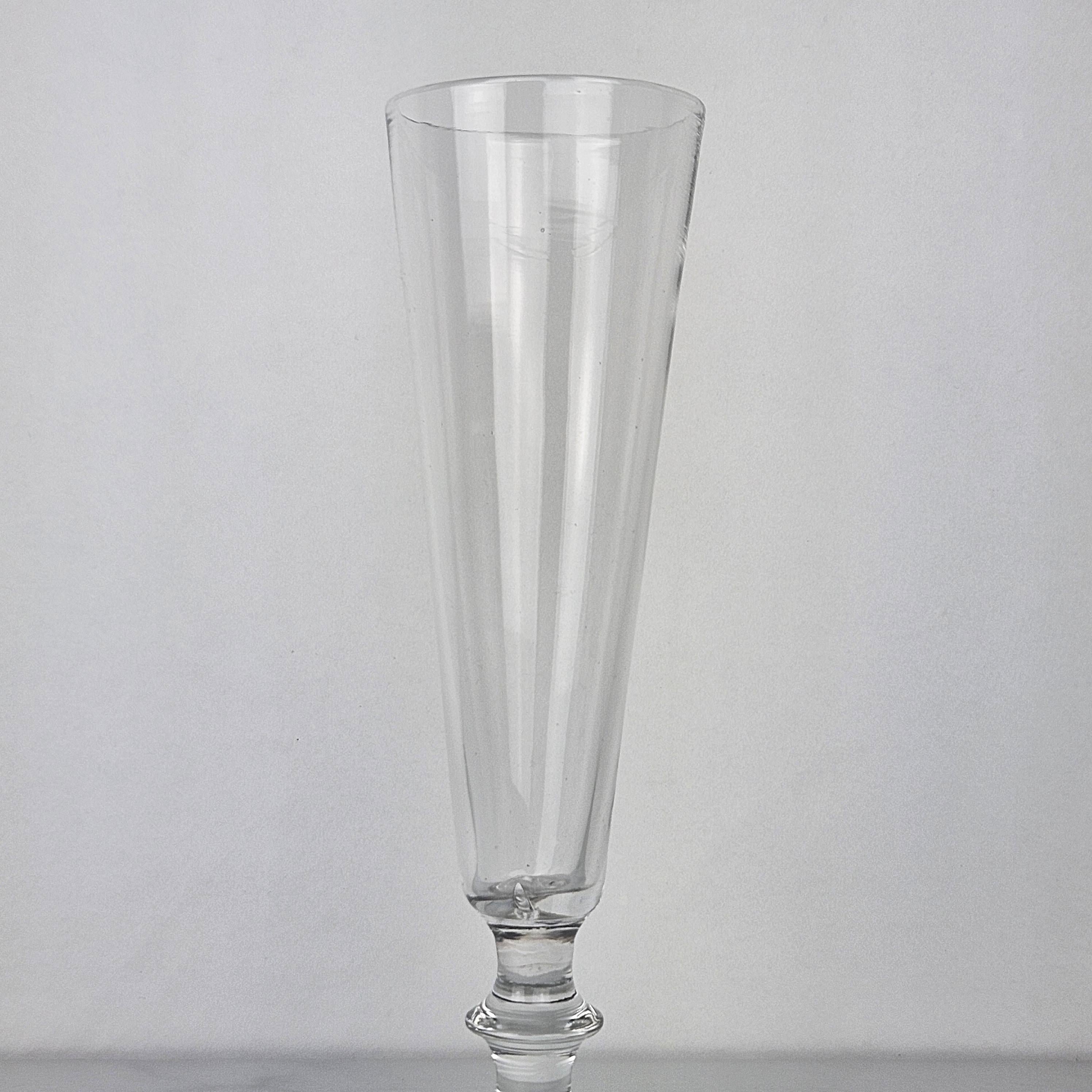 Set of Six French Champagne Flutes in Glass, Ca. 1870 In Good Condition For Sale In Oud Beijerland, NL