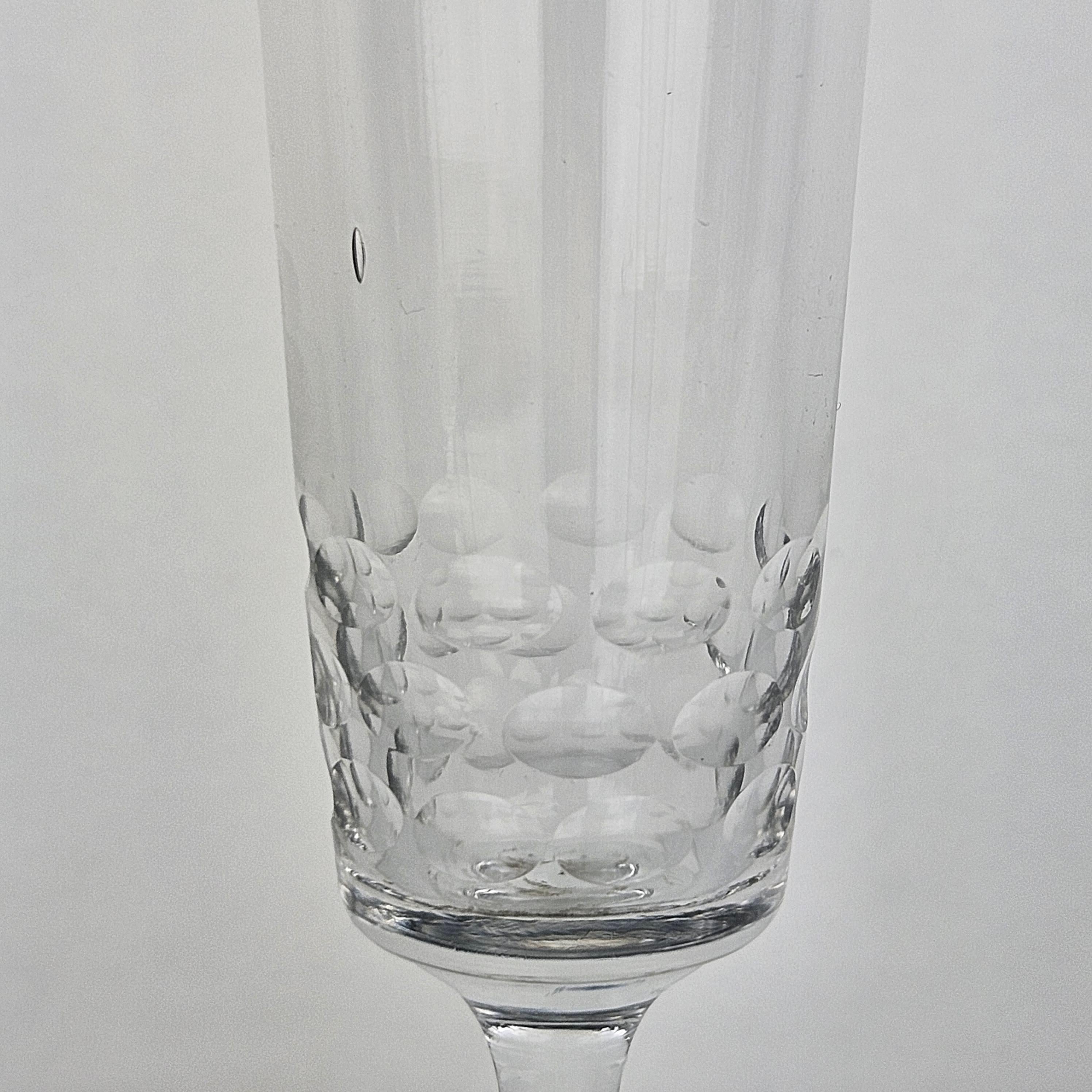 Ensemble de six flûtes à champagne françaises en verre, vers 1880 en vente 2