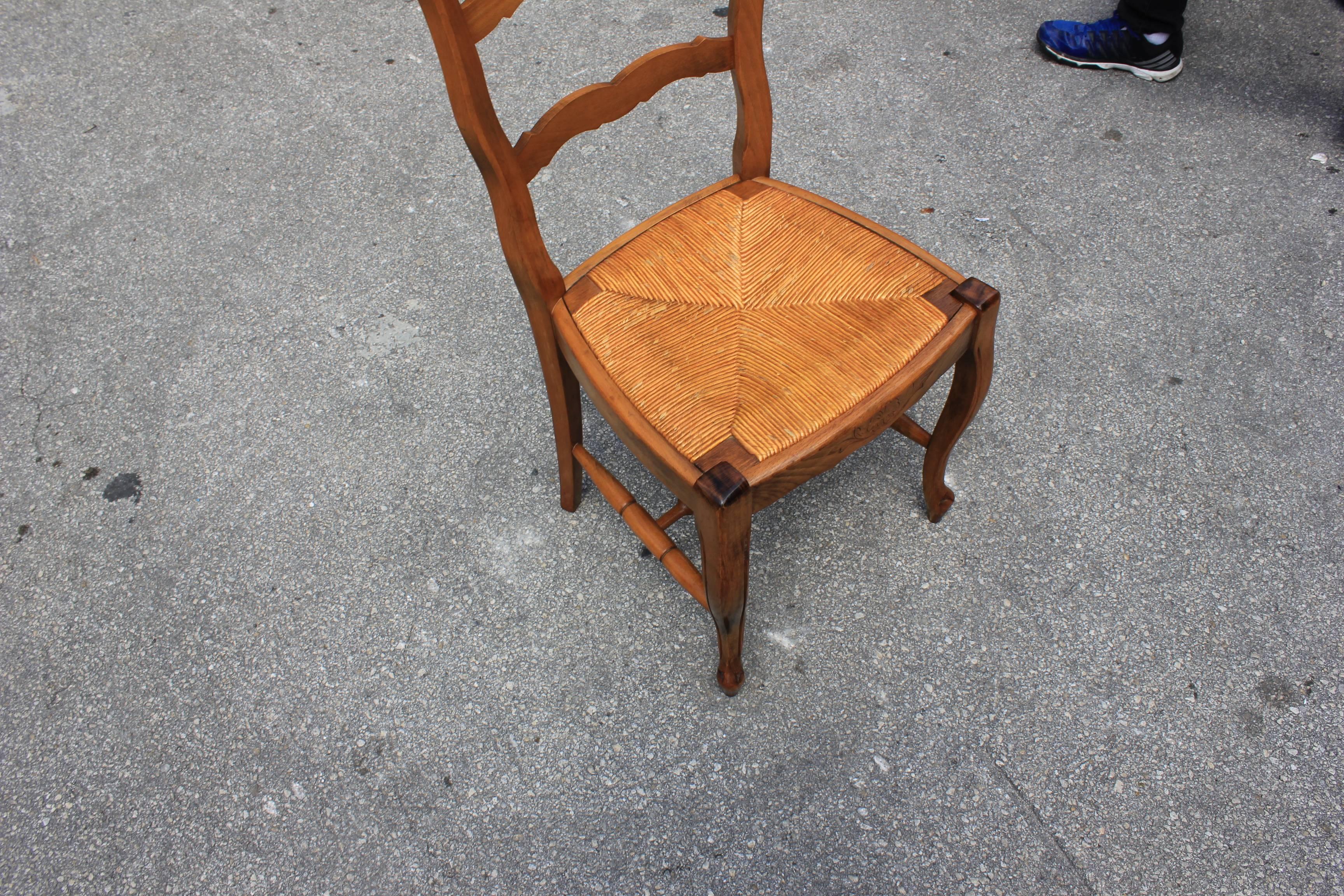 Set of Six French Country Rush Seat Solid Walnut Dining Chairs, circa 1910s 6