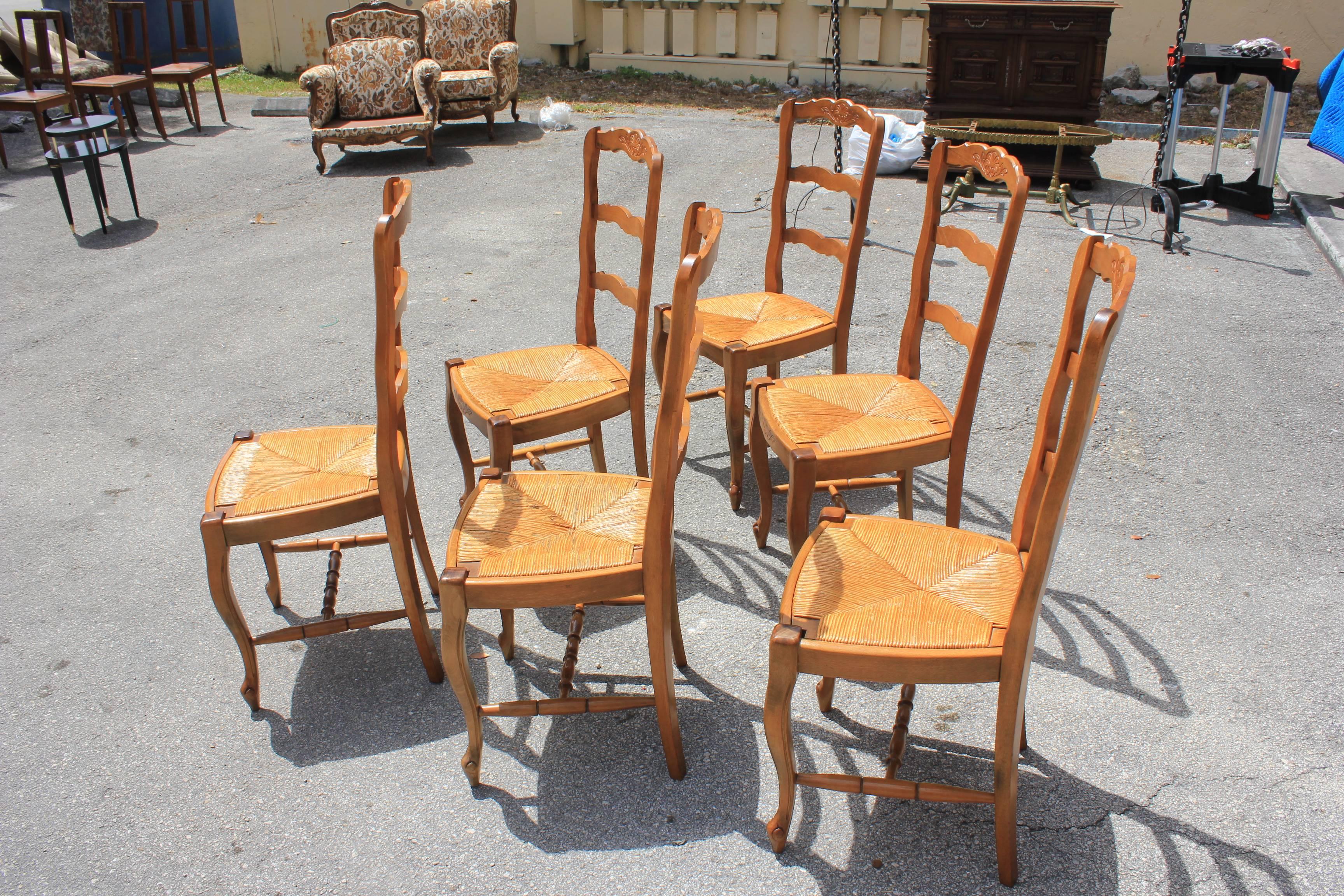 Set of Six French Country Rush Seat Solid Walnut Dining Chairs, circa 1910s 1