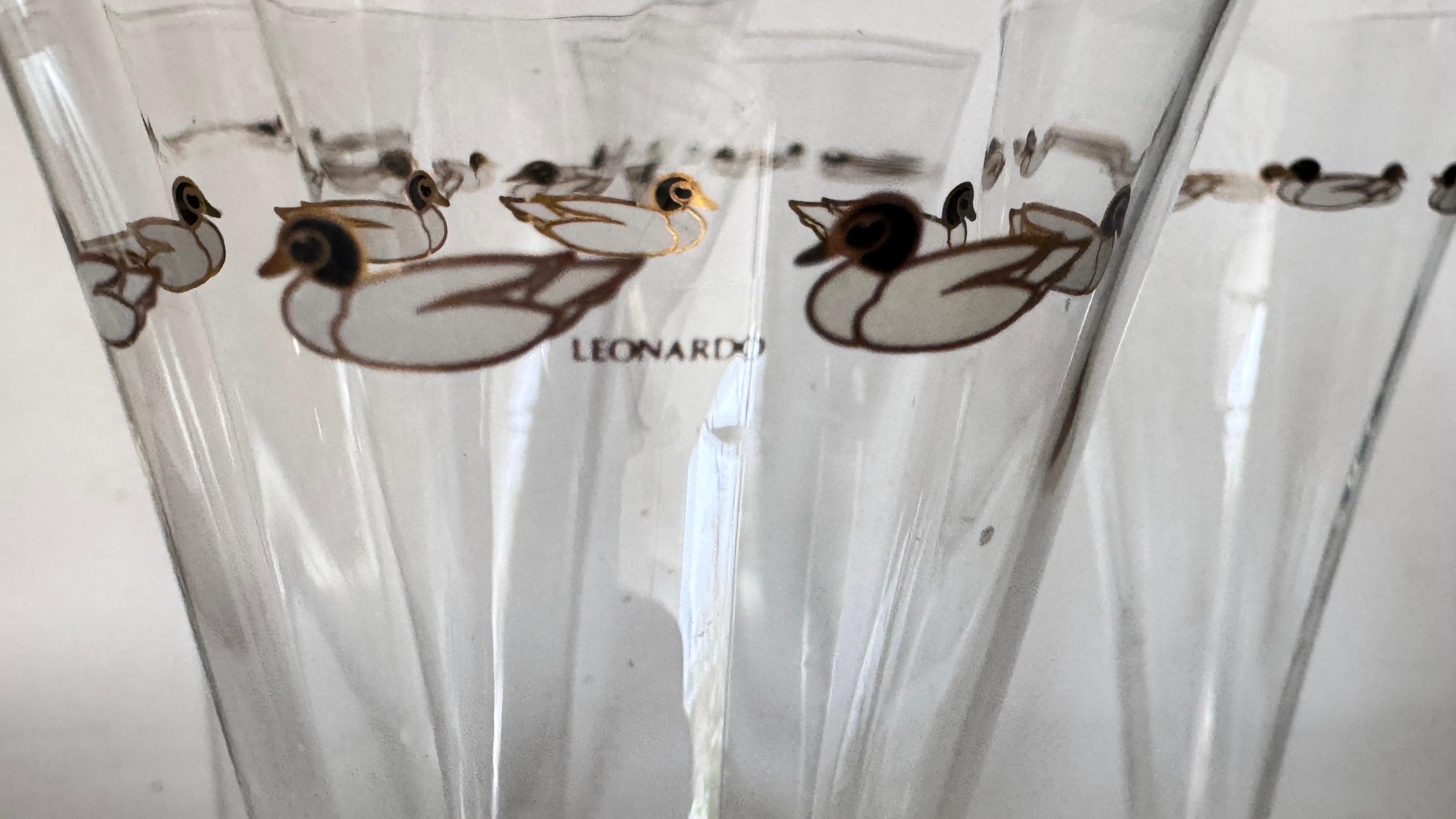 Ensemble de six coupes à champagne françaises en cristal, design unique avec motifs de canards Bon état - En vente à Auribeau sur Siagne, FR