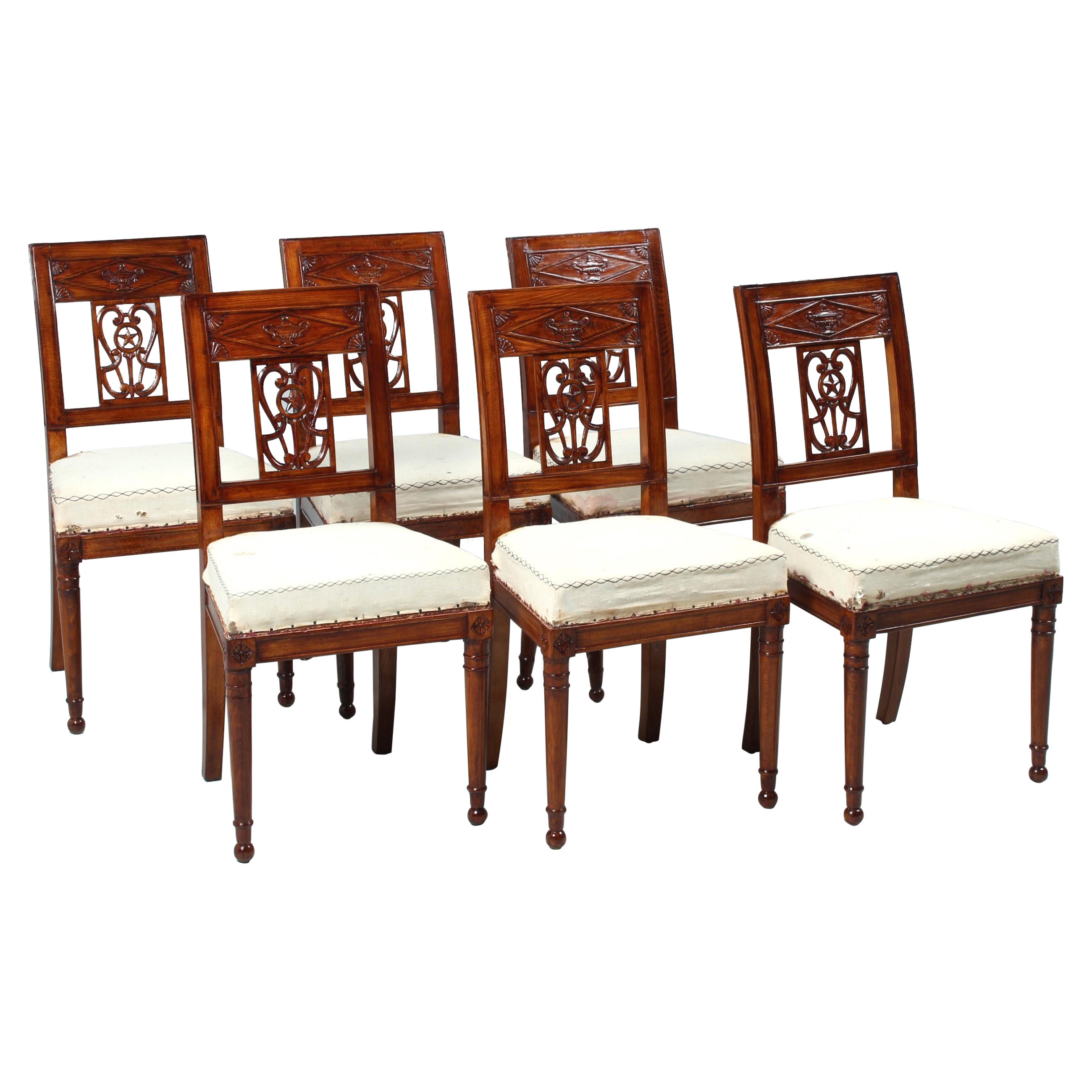 Juego de seis chaires de Directoire francesas, firmadas J-E Coryn, hacia 1800 en venta