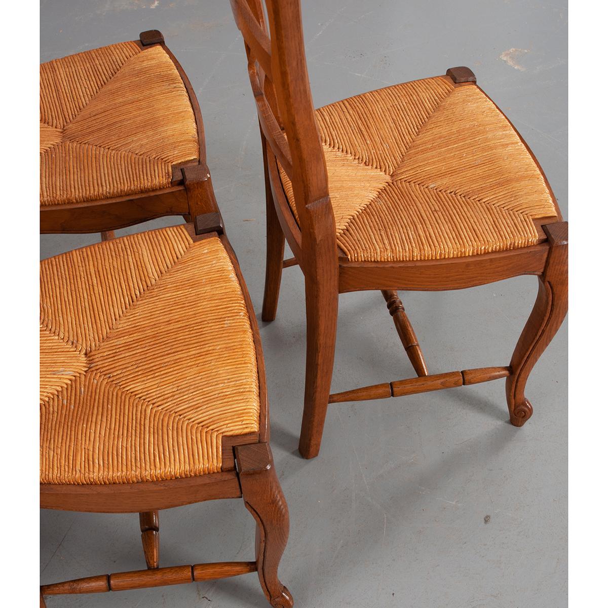 Set of Six French Early 20th Century Rush Seat Chairs In Good Condition In Baton Rouge, LA
