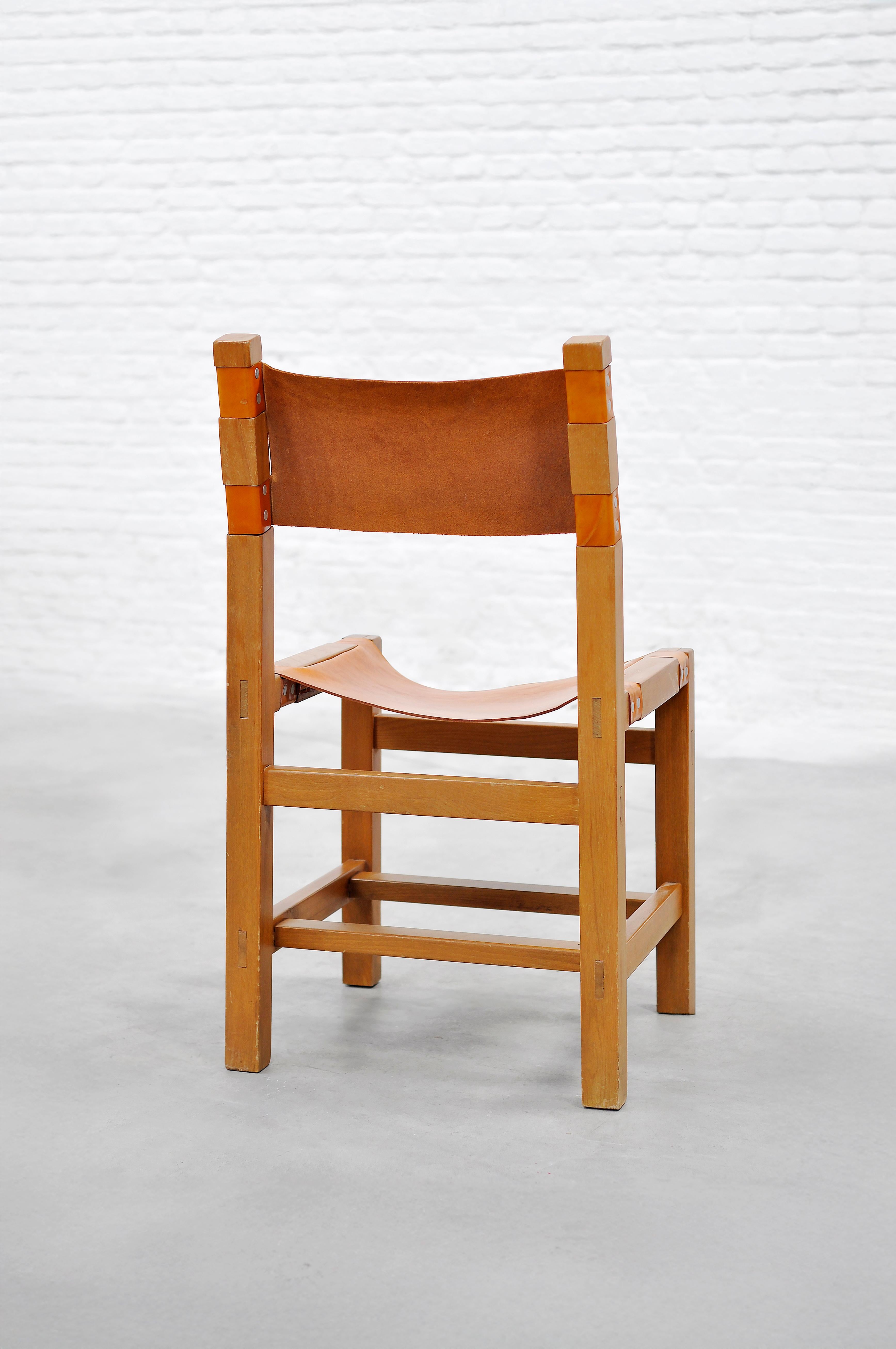 Set of Six French Elm and Leather Dining Chairs by Maison Regain, 1970s For Sale 5