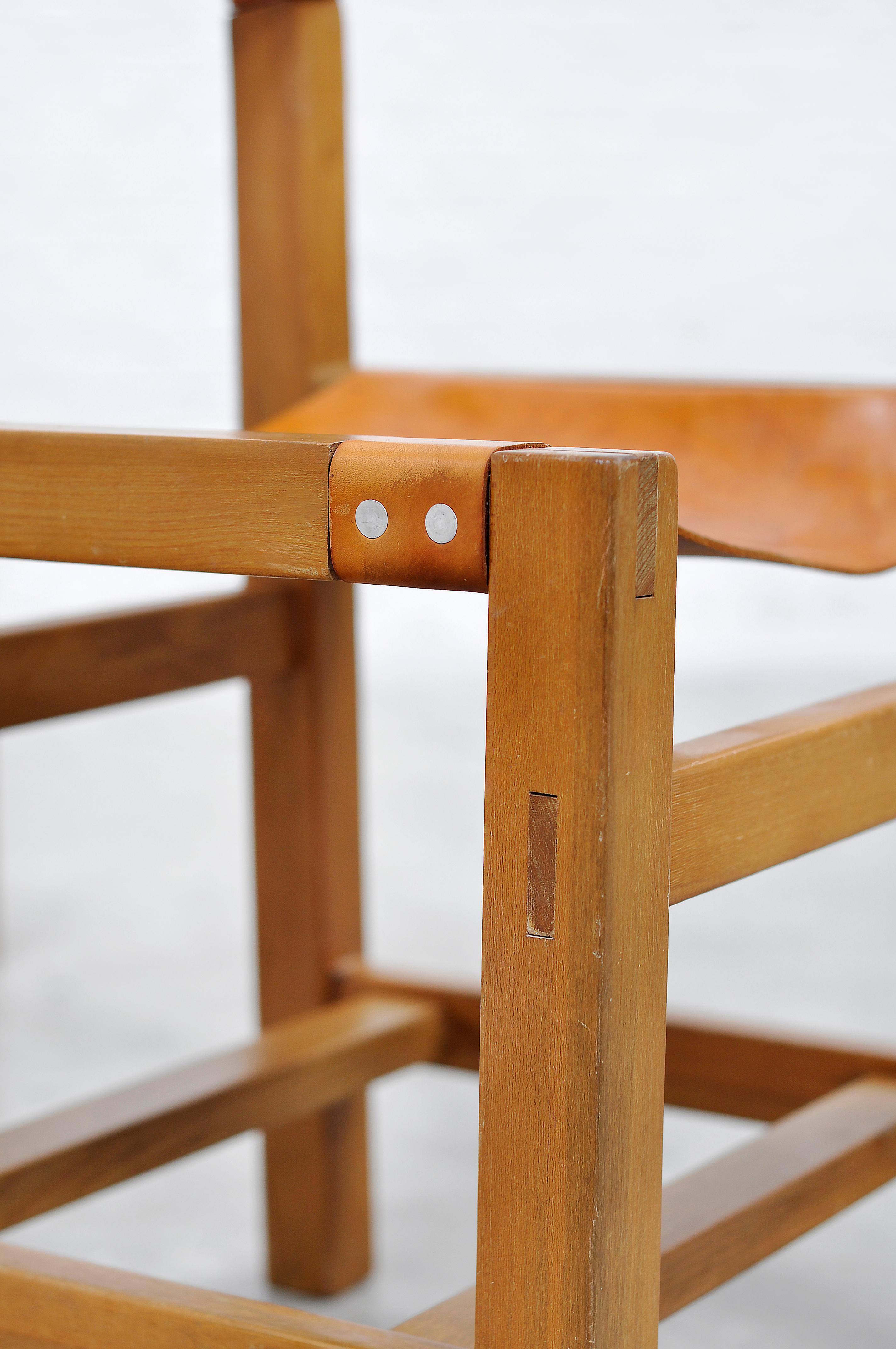Set of Six French Elm and Leather Dining Chairs by Maison Regain, 1970s For Sale 8