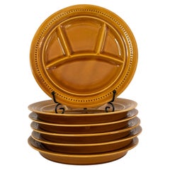 Ensemble de six assiettes à fondue de Lunéville à glaçure ambrée, 1960