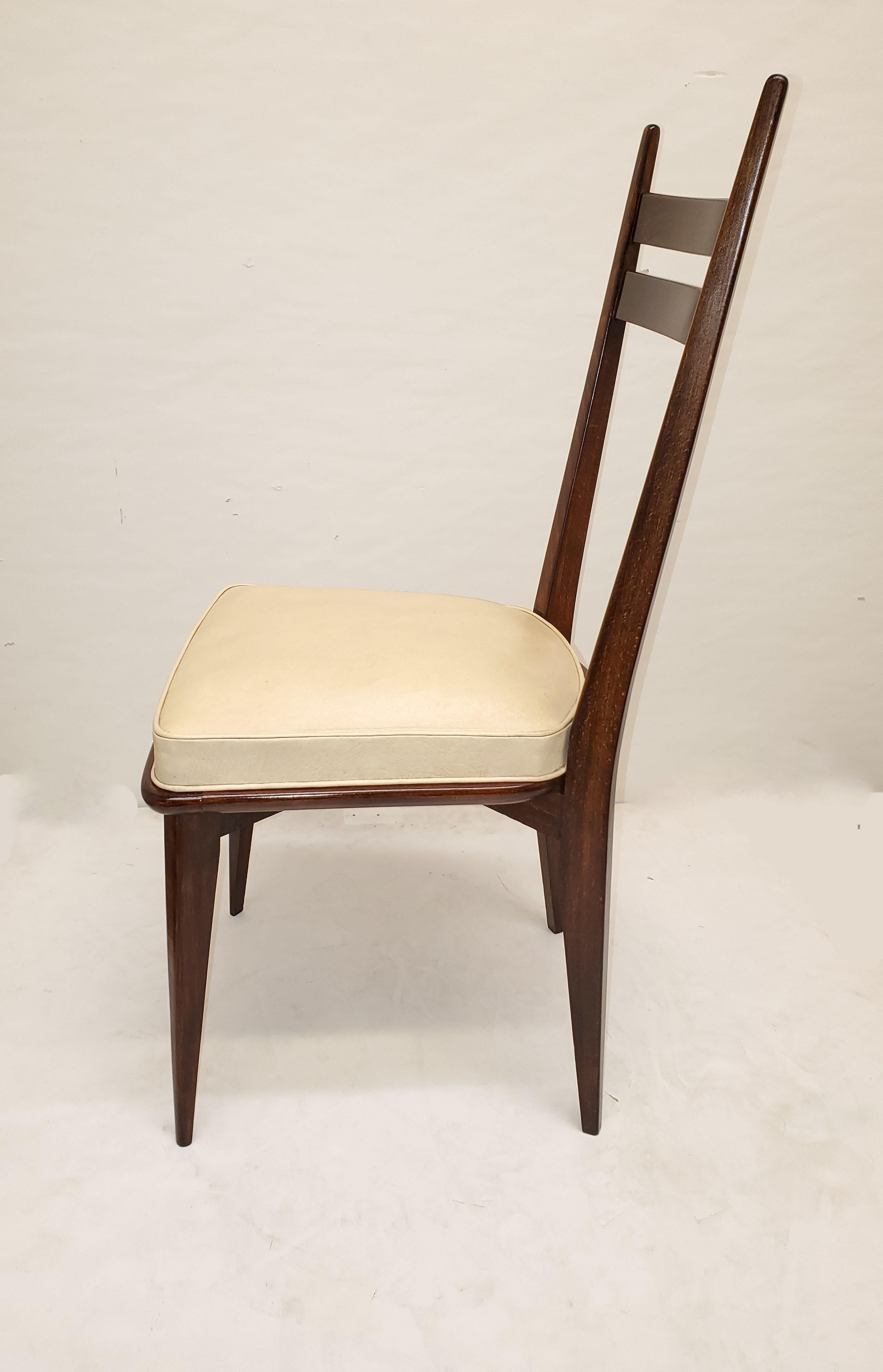 Set of Six French Mid-Century Modern Dining Chairs In Good Condition For Sale In New York City, NY
