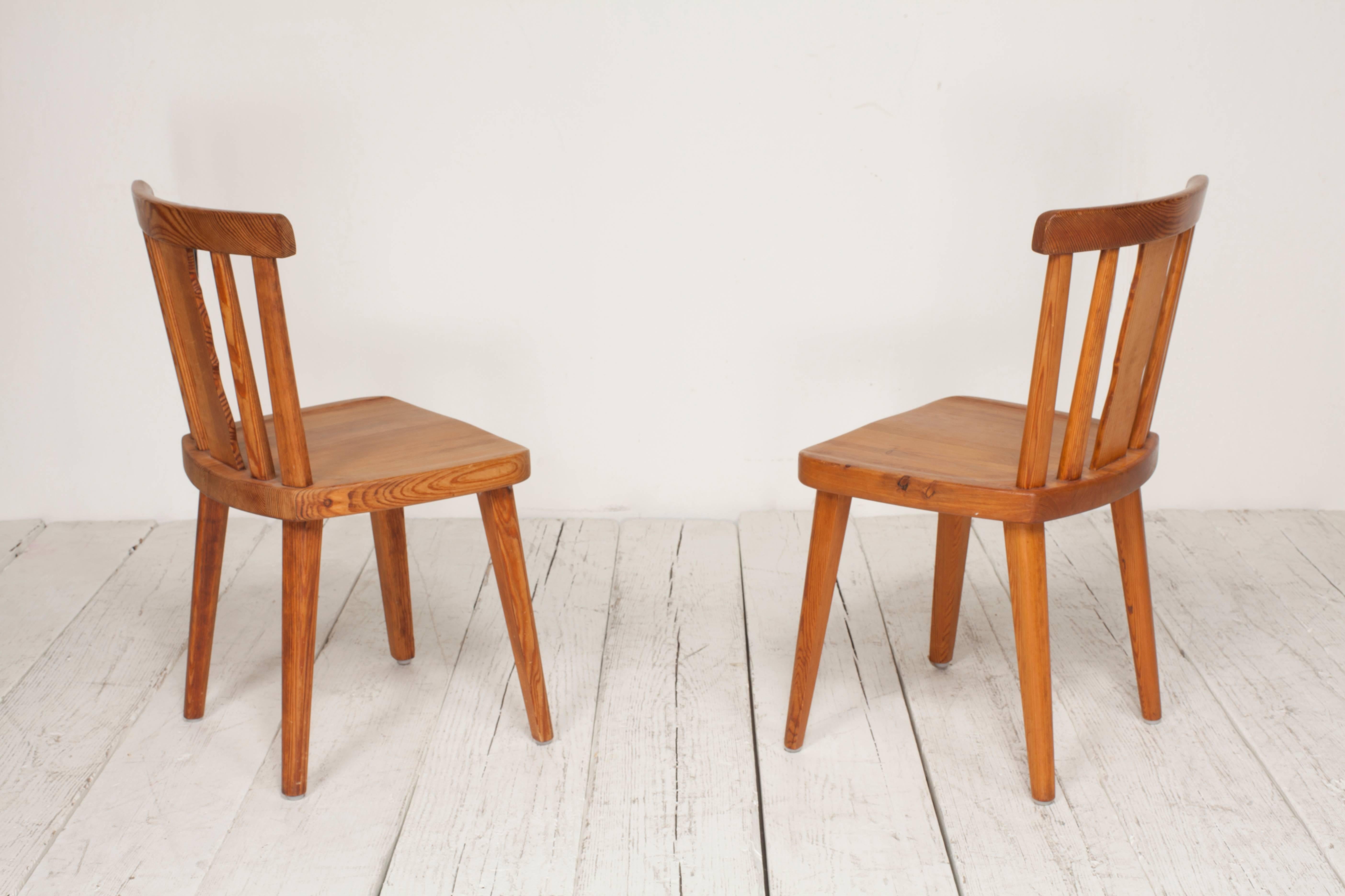 Set of Six French Pine Dining Chairs with Beautiful Centre Splat Details 4
