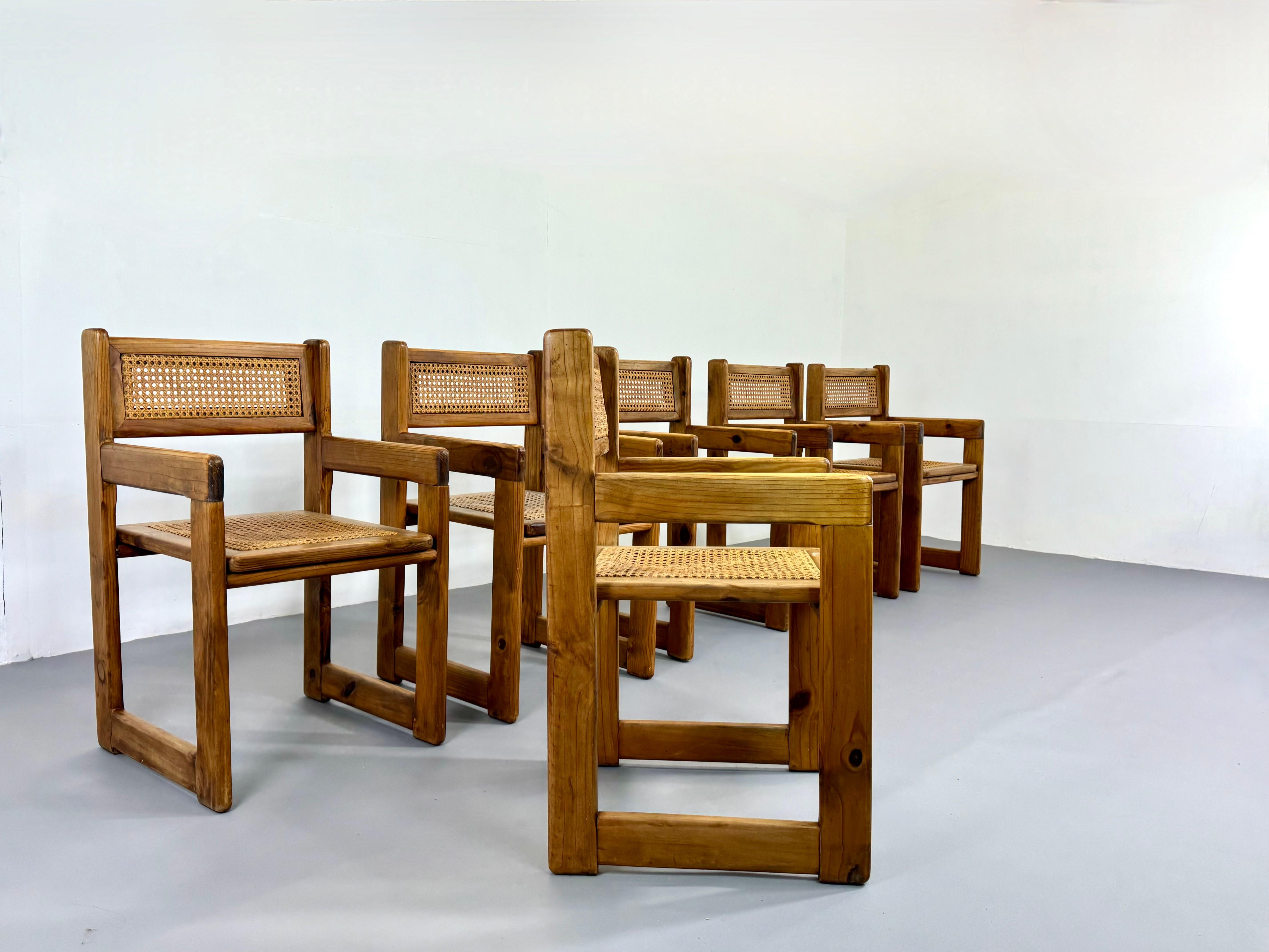 Ensemble de six chaises françaises en pin et cordon de papier avec table  Bon état - En vente à Alsdorf, NW