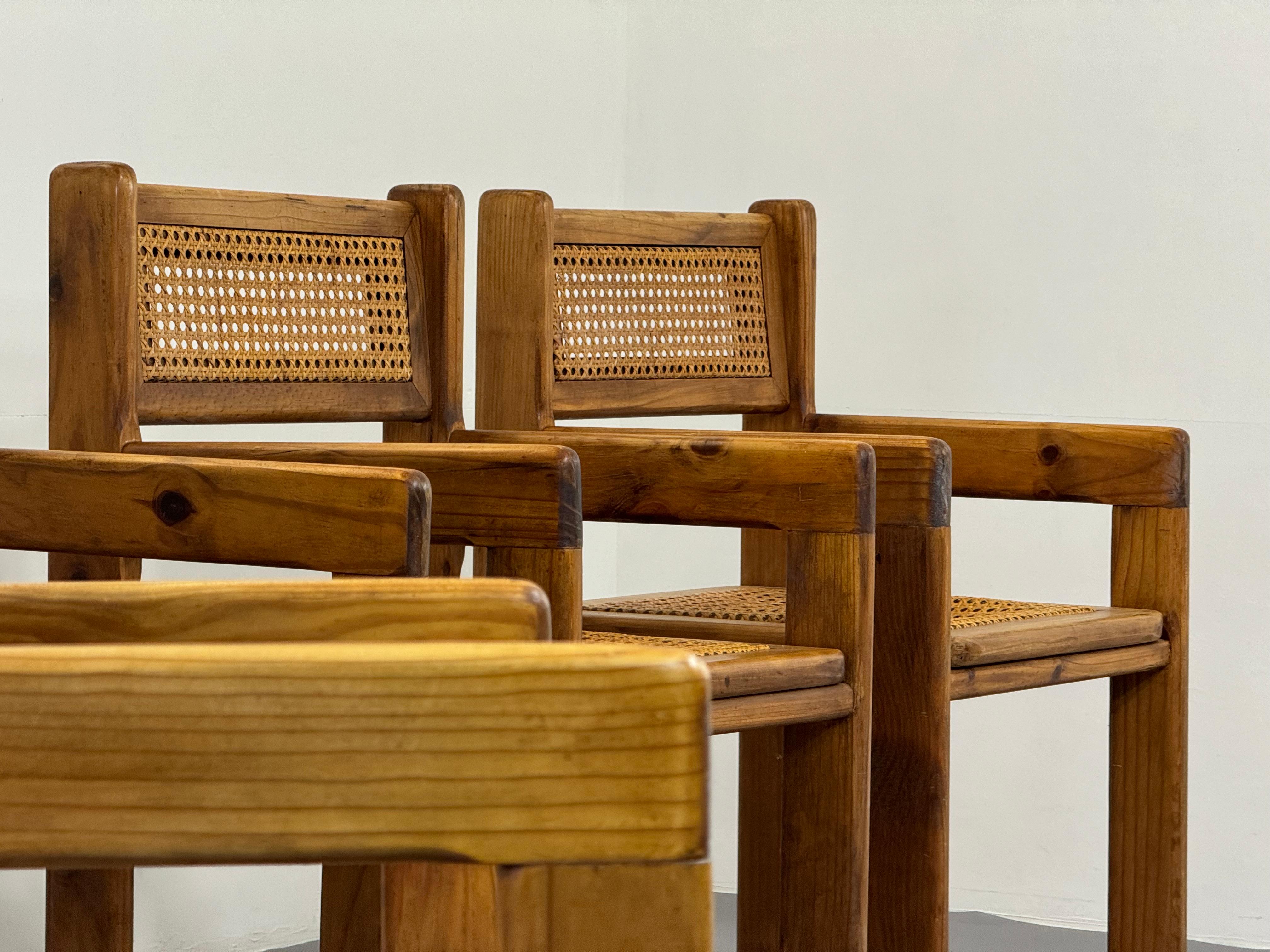 Fin du 20e siècle Ensemble de six chaises françaises en pin et cordon de papier avec table  en vente