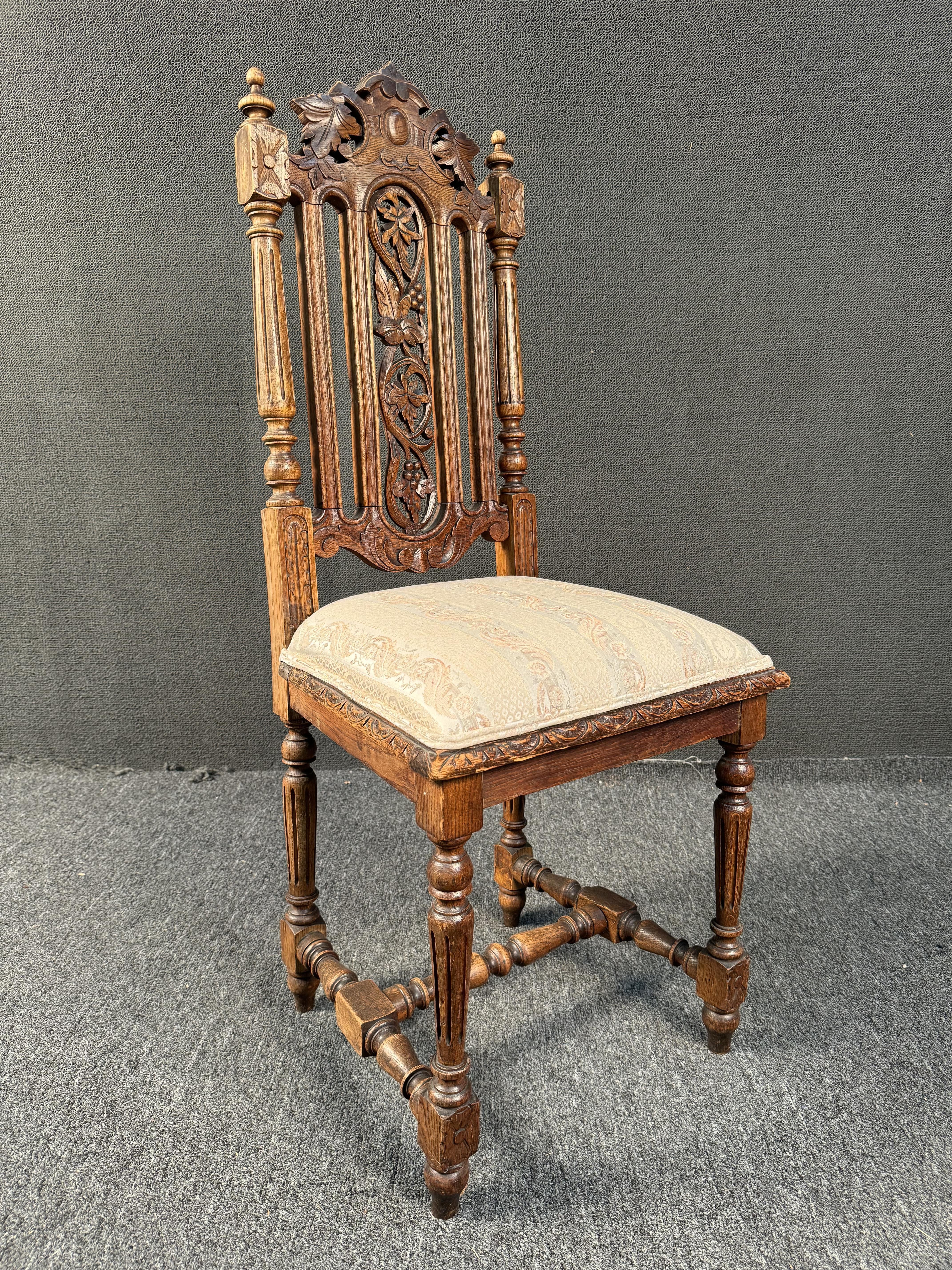 Set of Six French Renaissance Dining Chairs For Sale 6