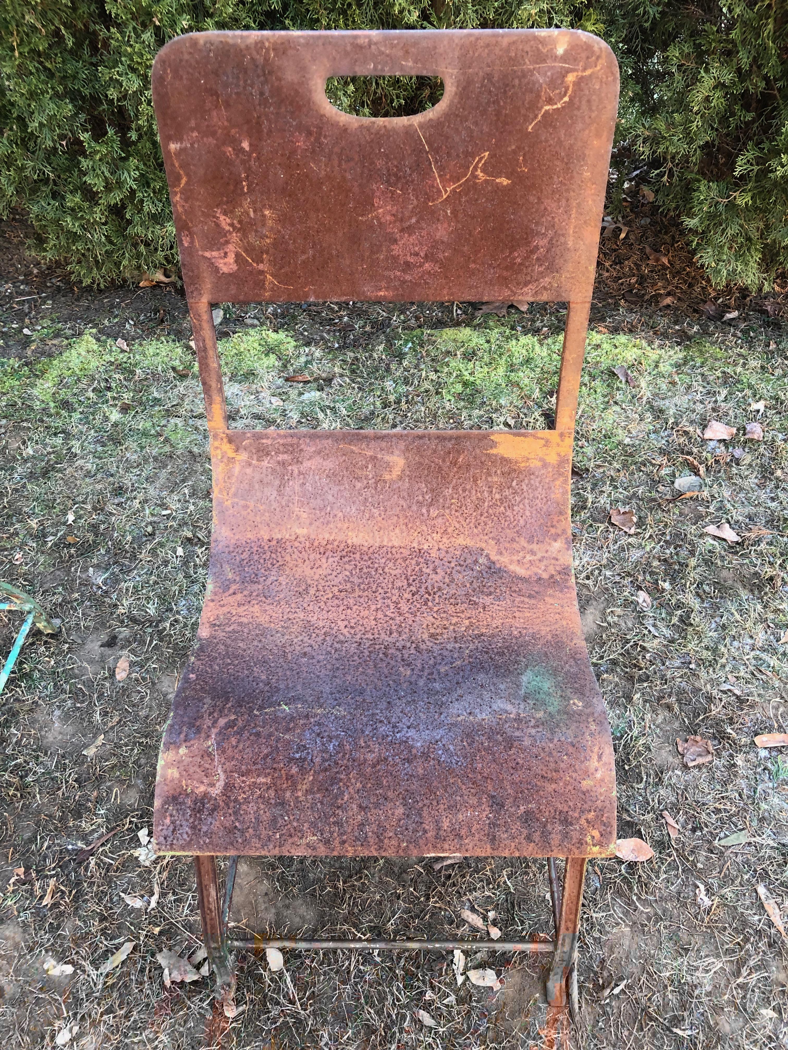 Set of Six French Steel Garden Chairs in Green Painted and Rusty Surface In Good Condition In Woodbury, CT