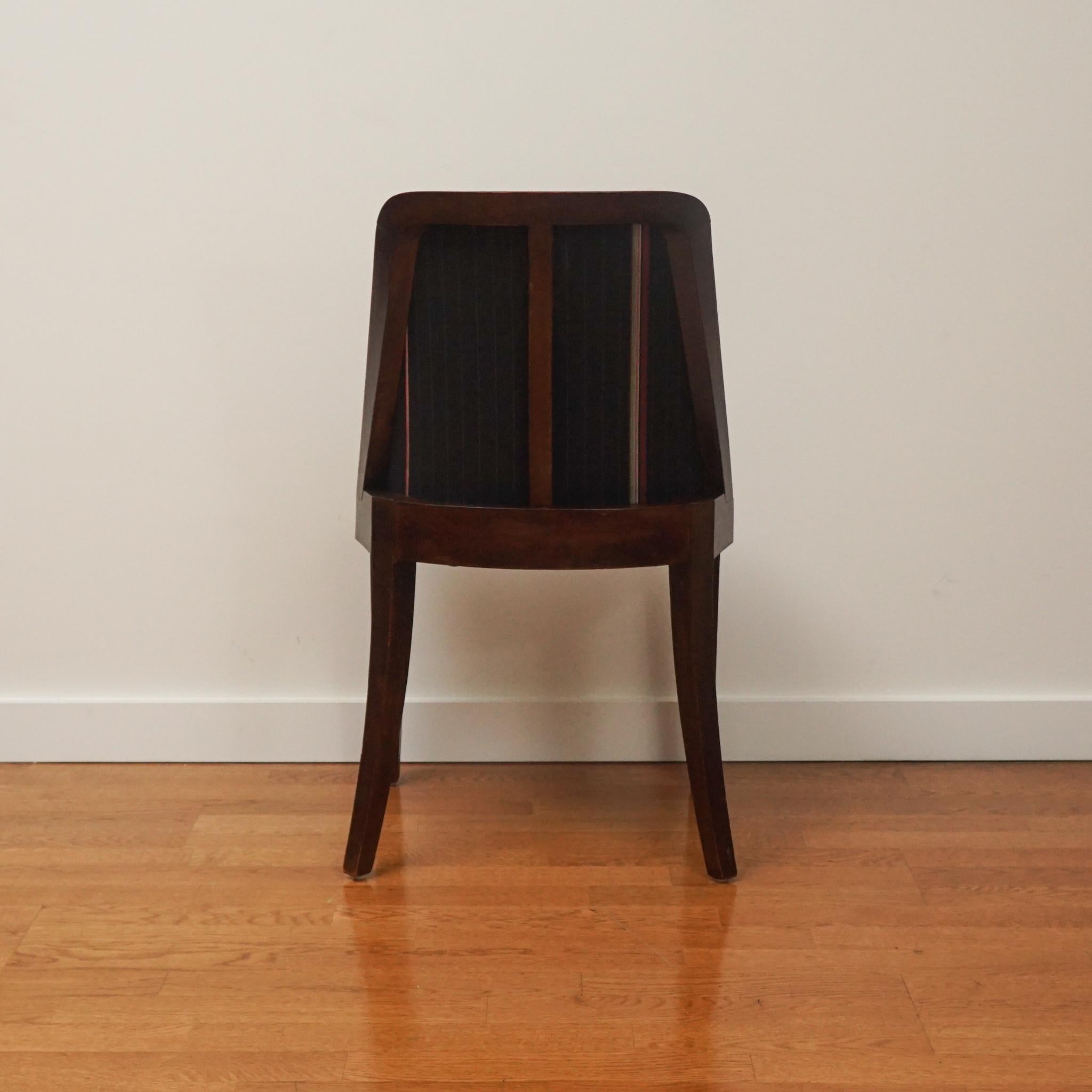 Set of Six French Walnut Art Deco Dining Chairs In Good Condition For Sale In Hudson, NY