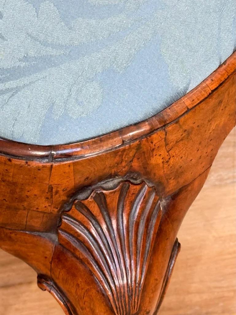 Set of Six George I Burlwood Veneered and Carved Dining Chairs In Good Condition In Charlottesville, VA