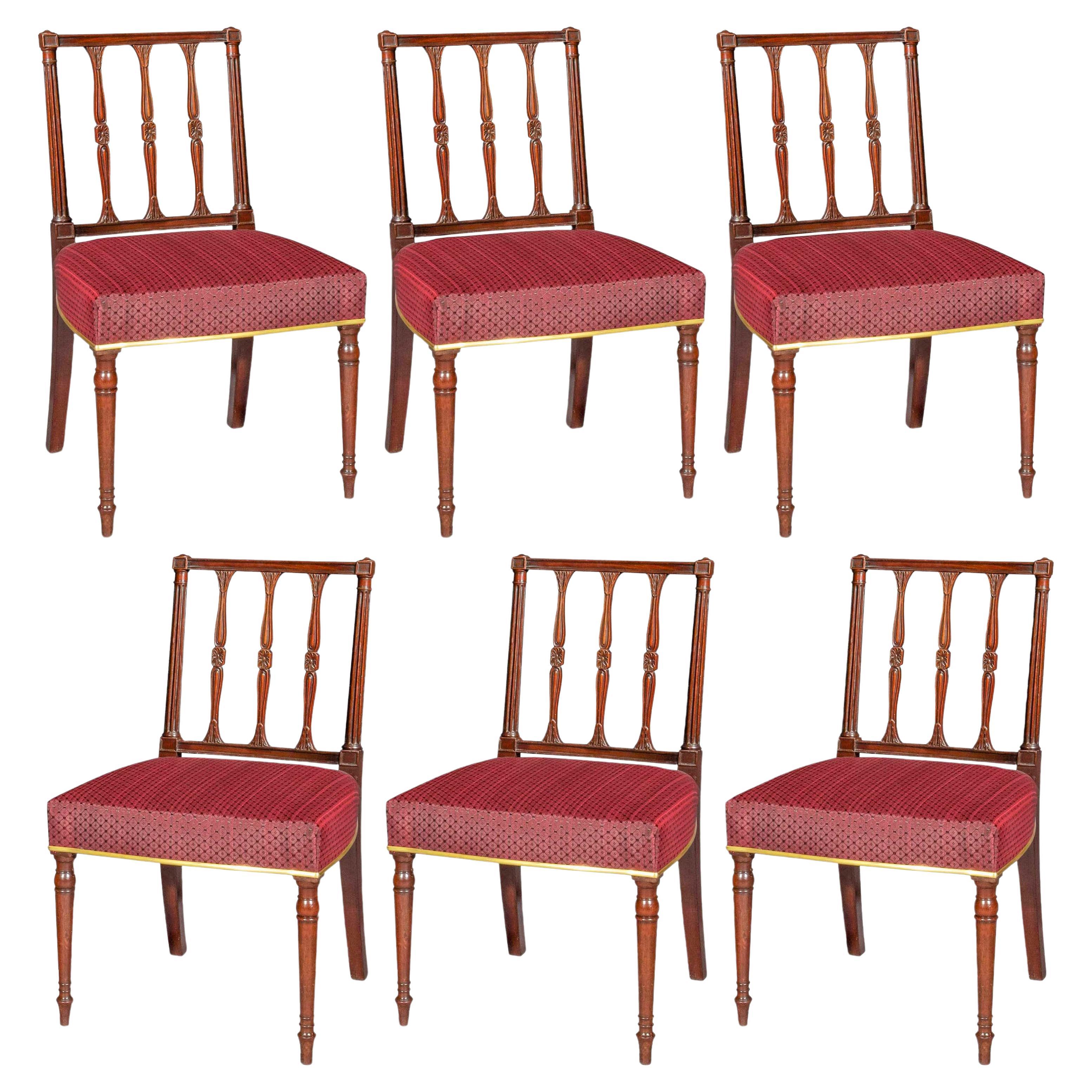 Ensemble de six chaises de salle à manger George III en vente