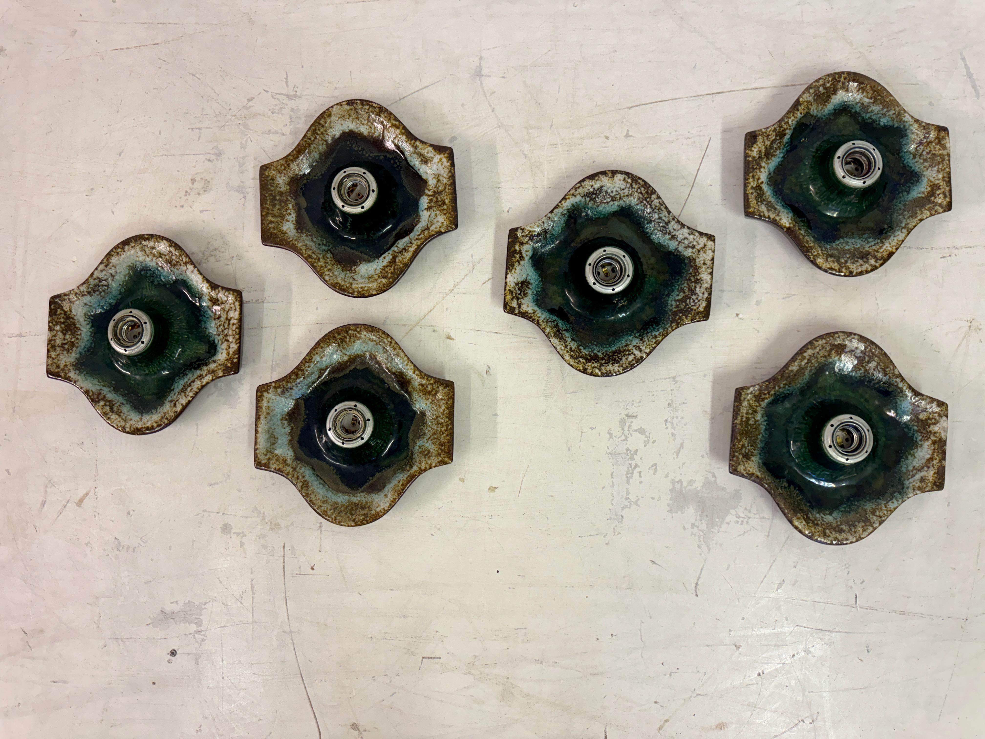 Paire d'appliques murales allemandes en céramique en vente 2