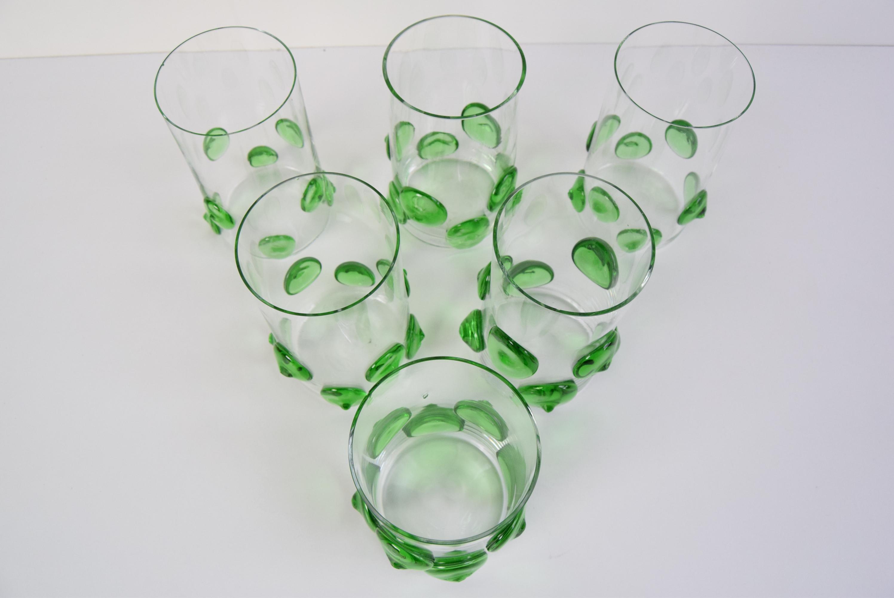 Mid-Century Modern Ensemble de six verres Verrerie Nový Bor, années 1950. en vente
