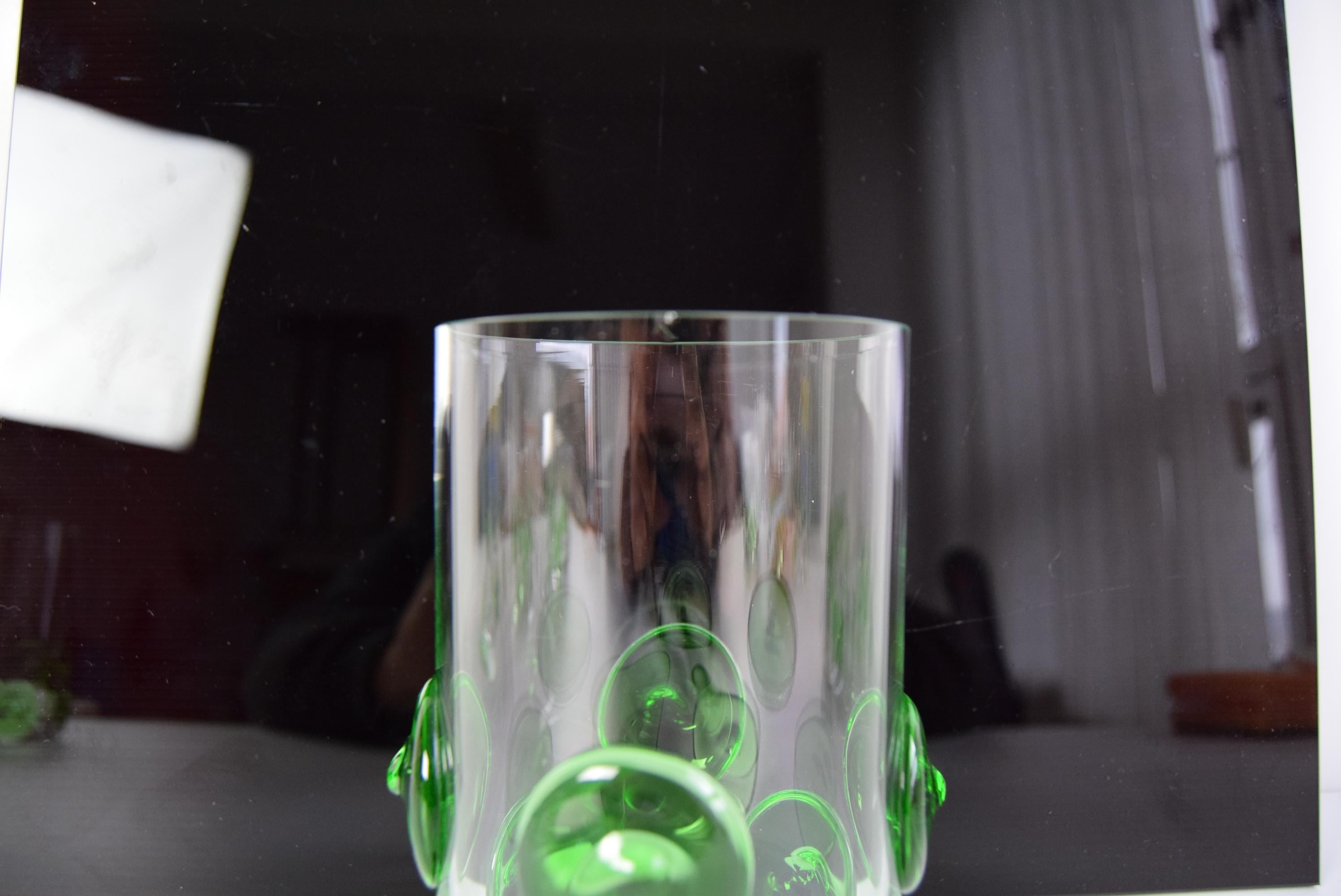 Milieu du XXe siècle Ensemble de six verres Verrerie Nový Bor, années 1950. en vente