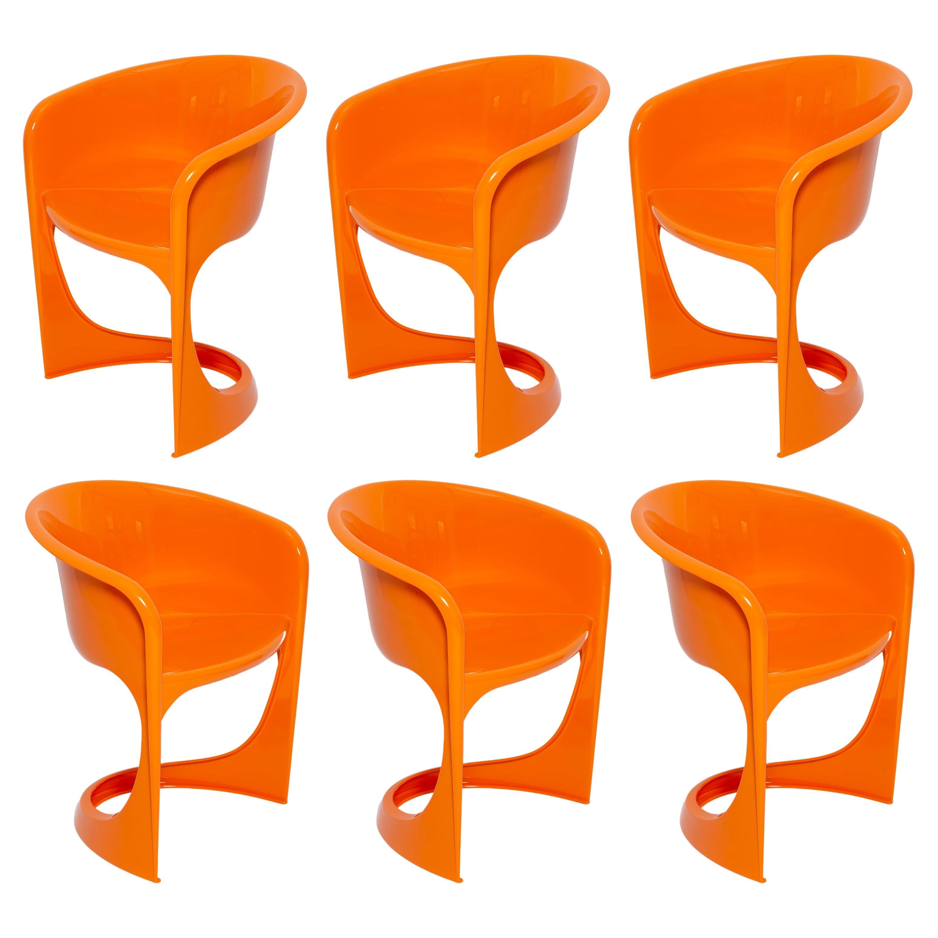 Satz von sechs orangefarbenen Cado-Stühlen, Steen Østergaard, 1974