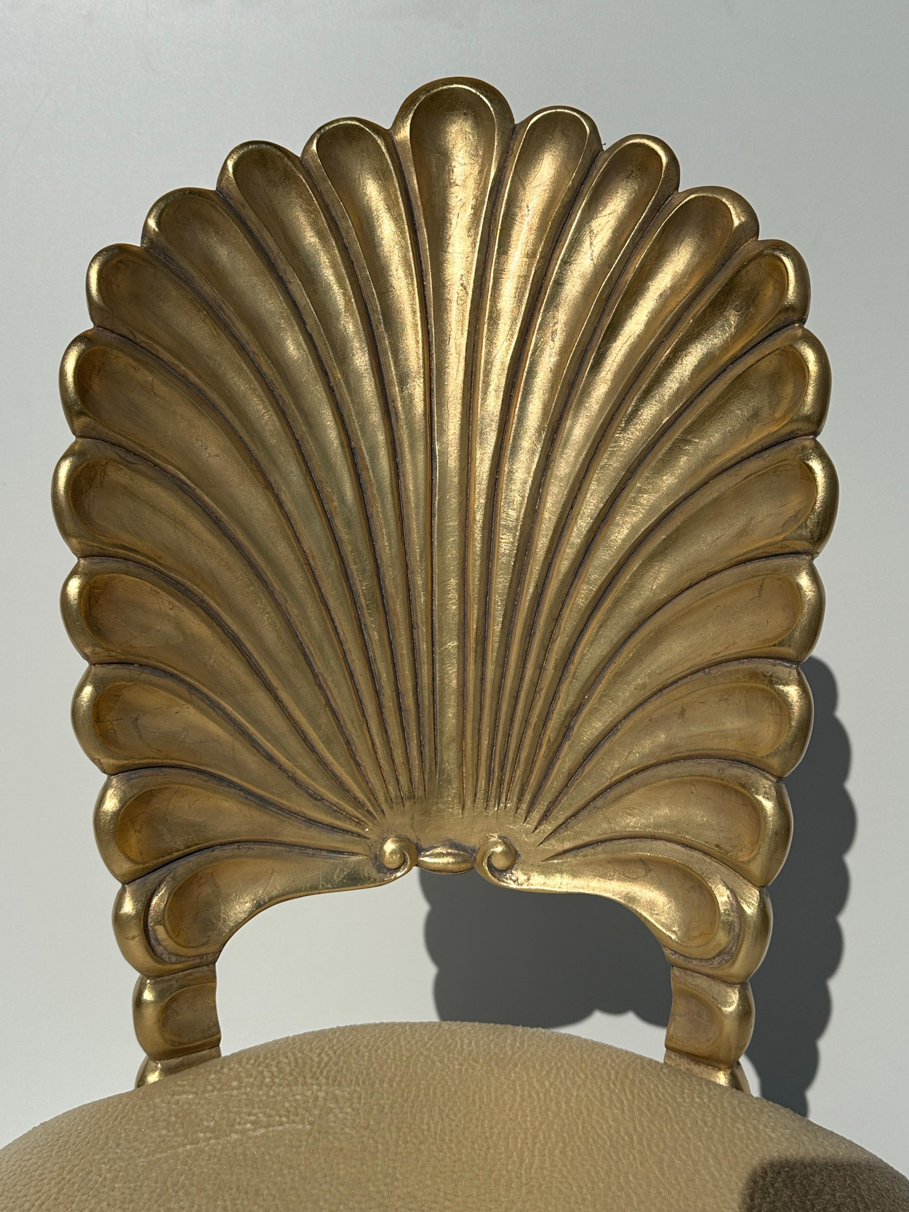 Ensemble de six chaises Grotto Shell à dossier en feuille d'or en vente 8