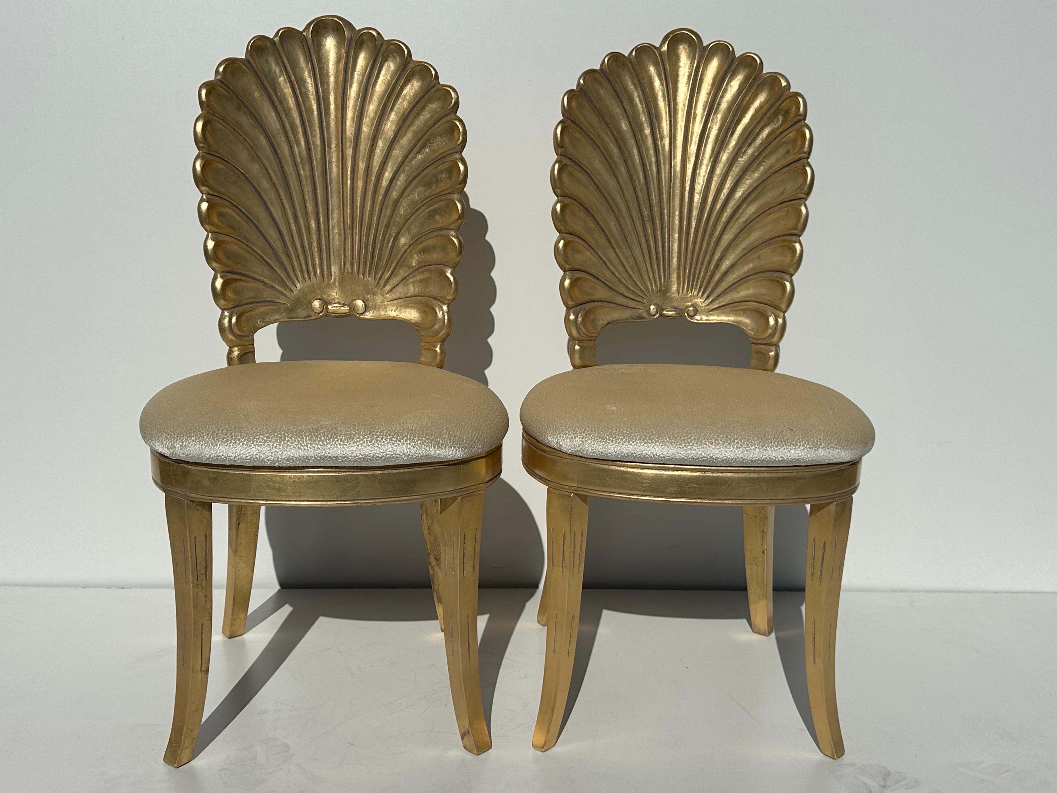 Hollywood Regency Ensemble de six chaises Grotto Shell à dossier en feuille d'or en vente