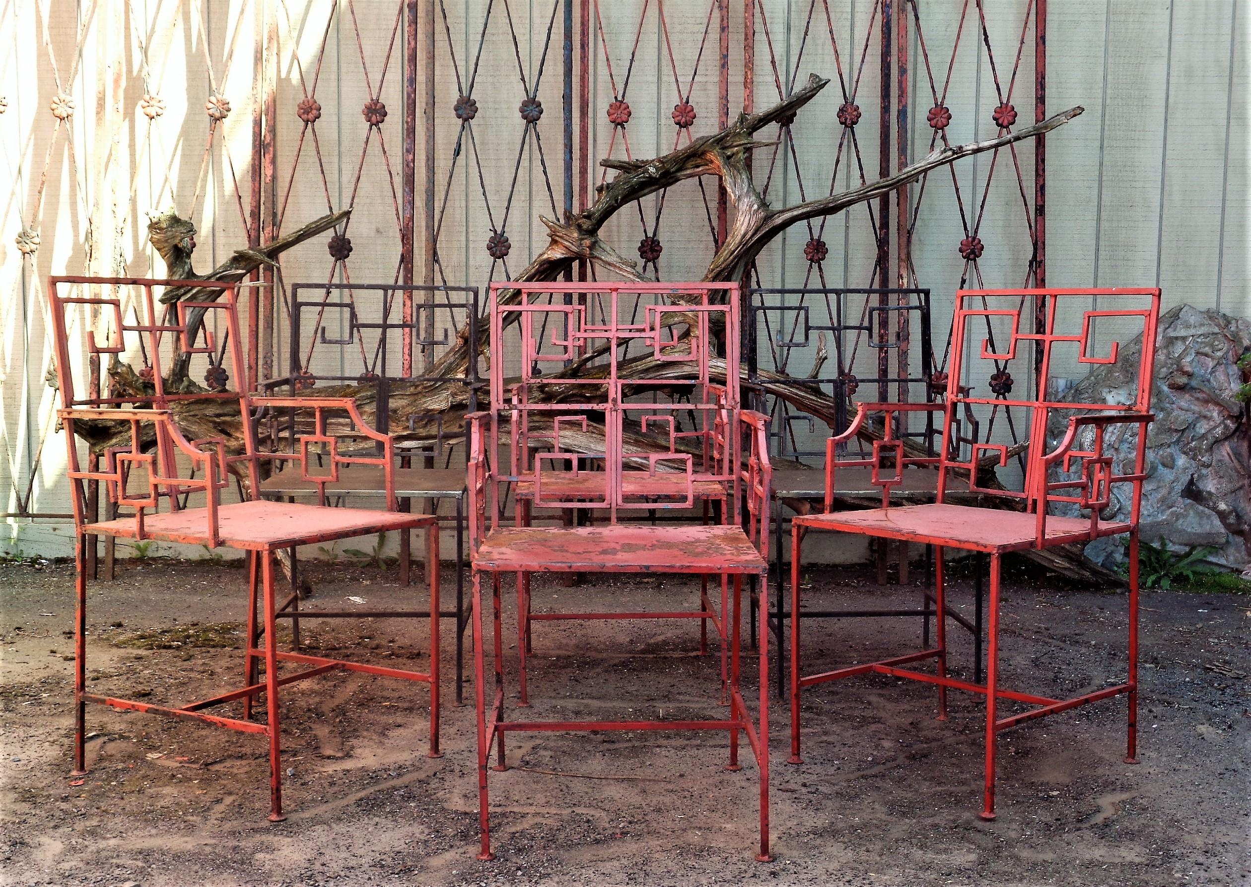  Set aus sechs schmiedeeisernen Sesseln im griechischen Schlüsseldesign, 1940er Jahre (Mexikanisch) im Angebot