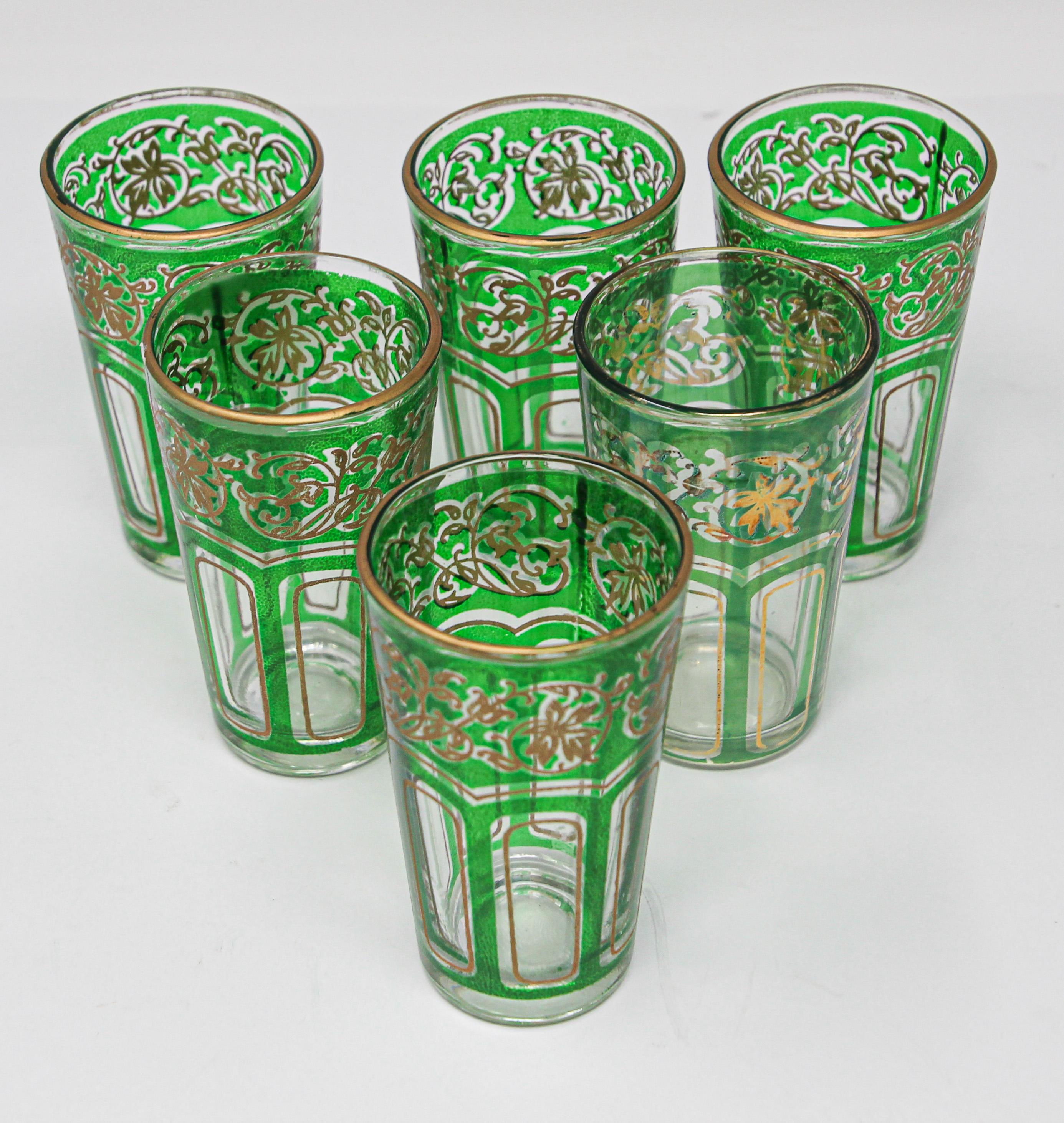 Set of Six Green Glasses with Gold Raised Moorish Design In Good Condition In North Hollywood, CA