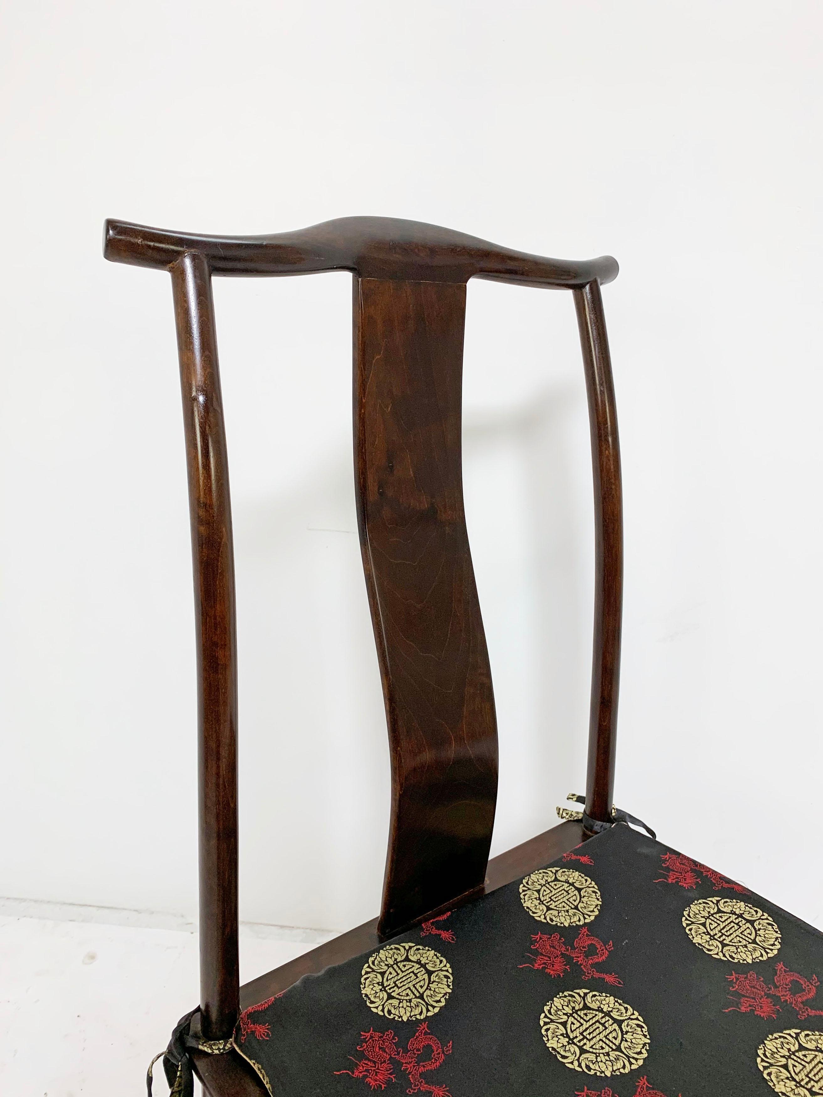 Set of Six Guanmaoyi Yokeback Dining Chairs, circa 1960s For Sale 1