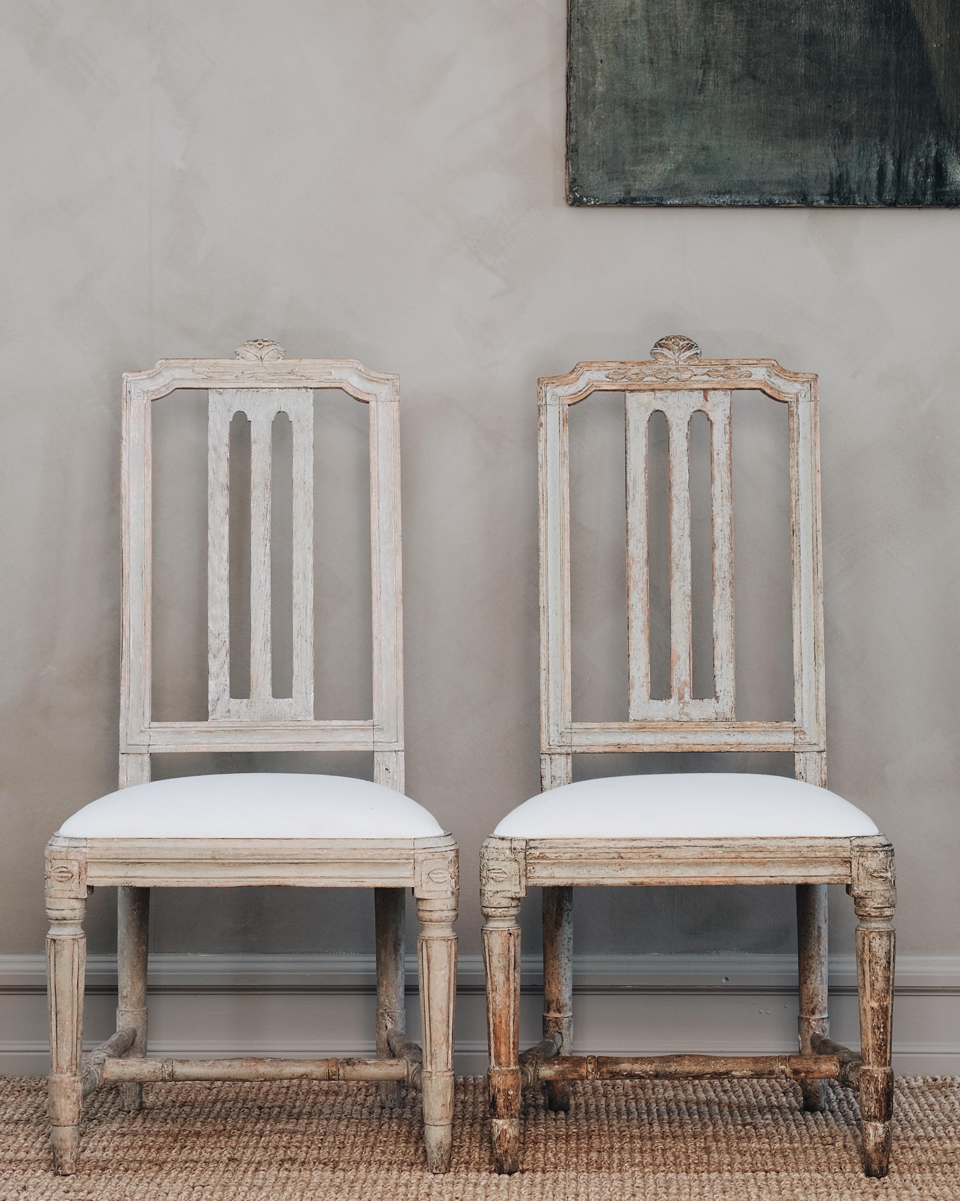 Wood Set of Six Gustavian Dinning Chairs